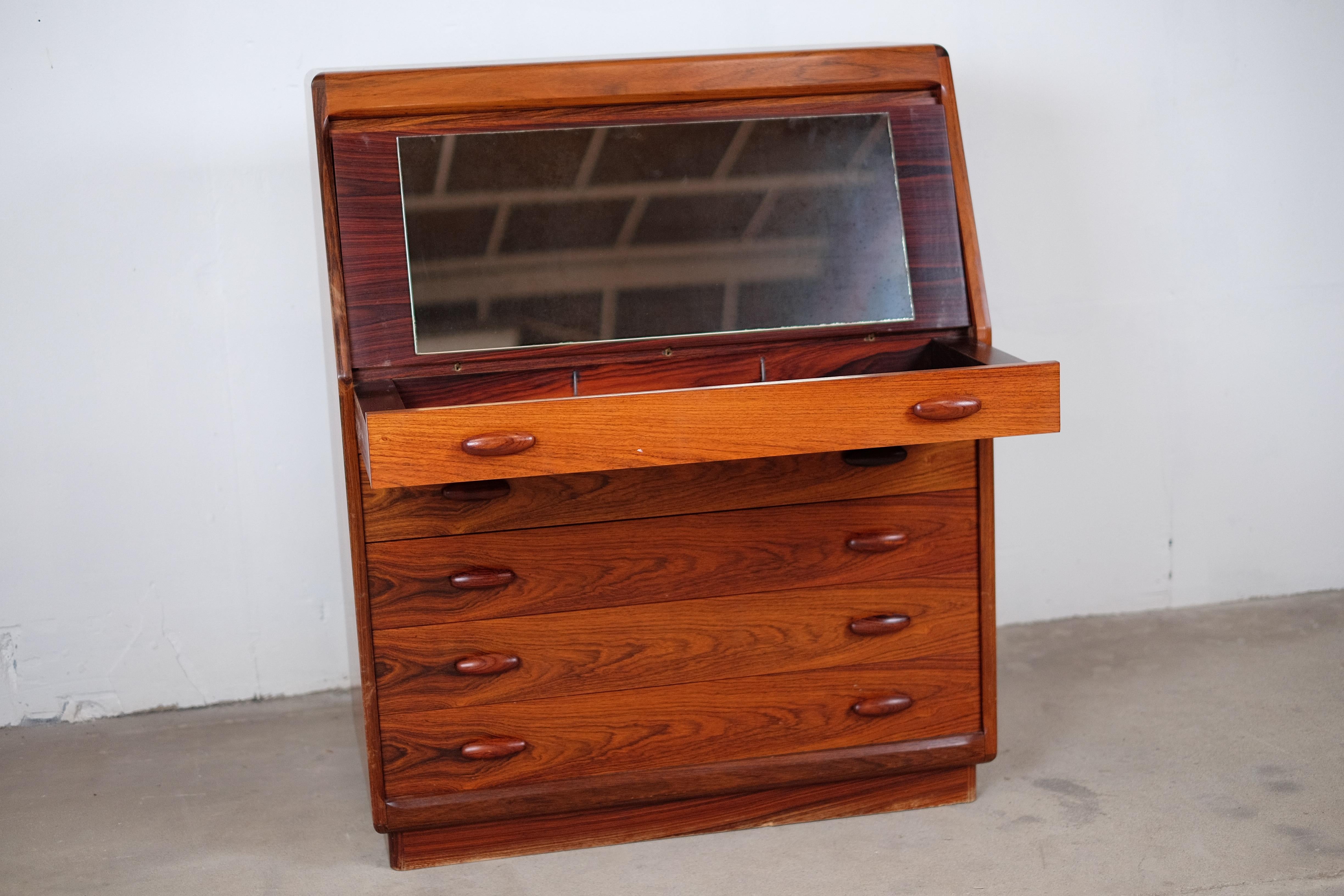 Rosewood Secretaire from Dyrlund, 1960s In Good Condition In Middelfart, Fyn