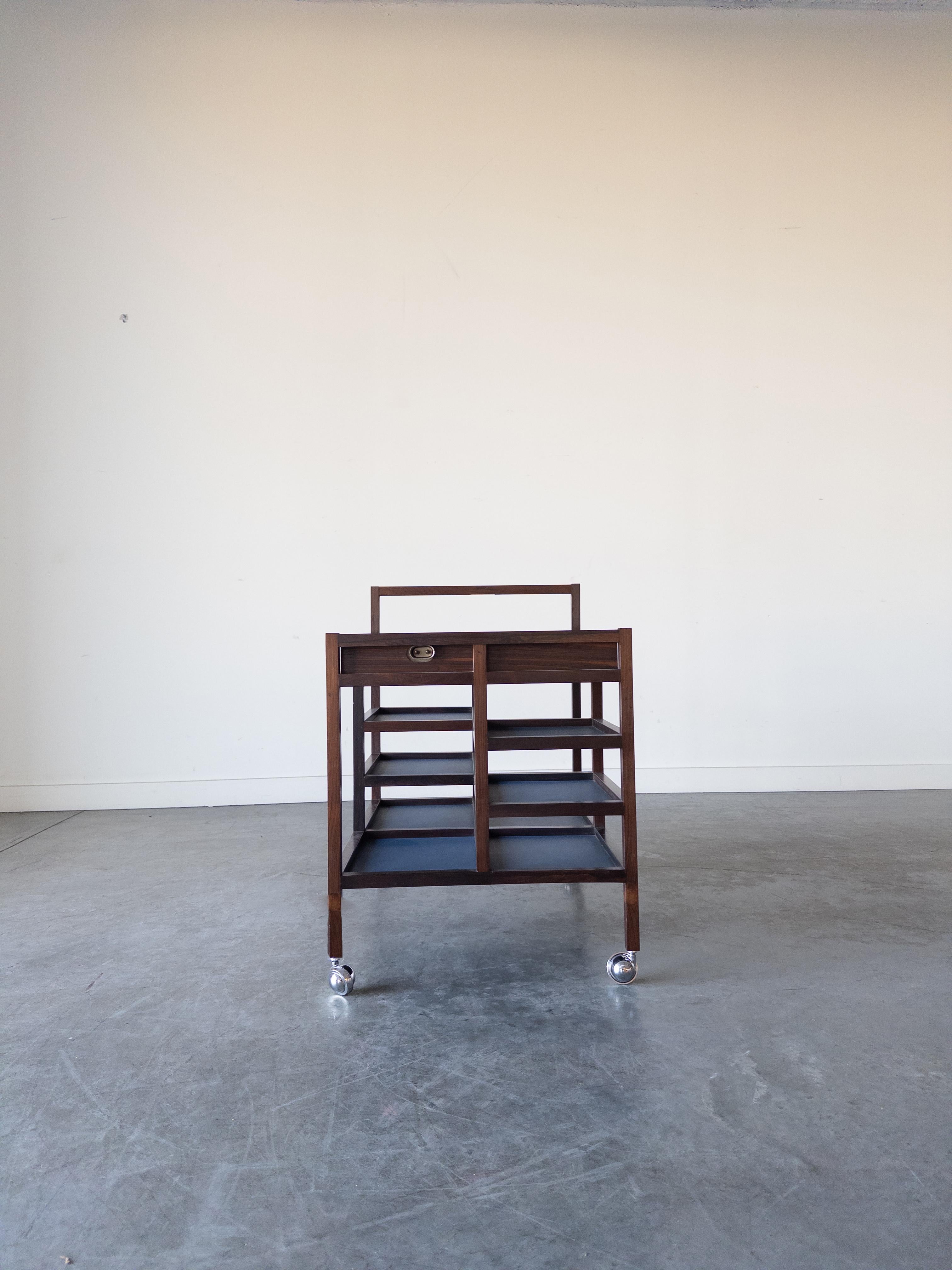 Rosewood Serving Trolley by Bodil Kjaer for Pedersen & Son In Good Condition For Sale In New York, NY