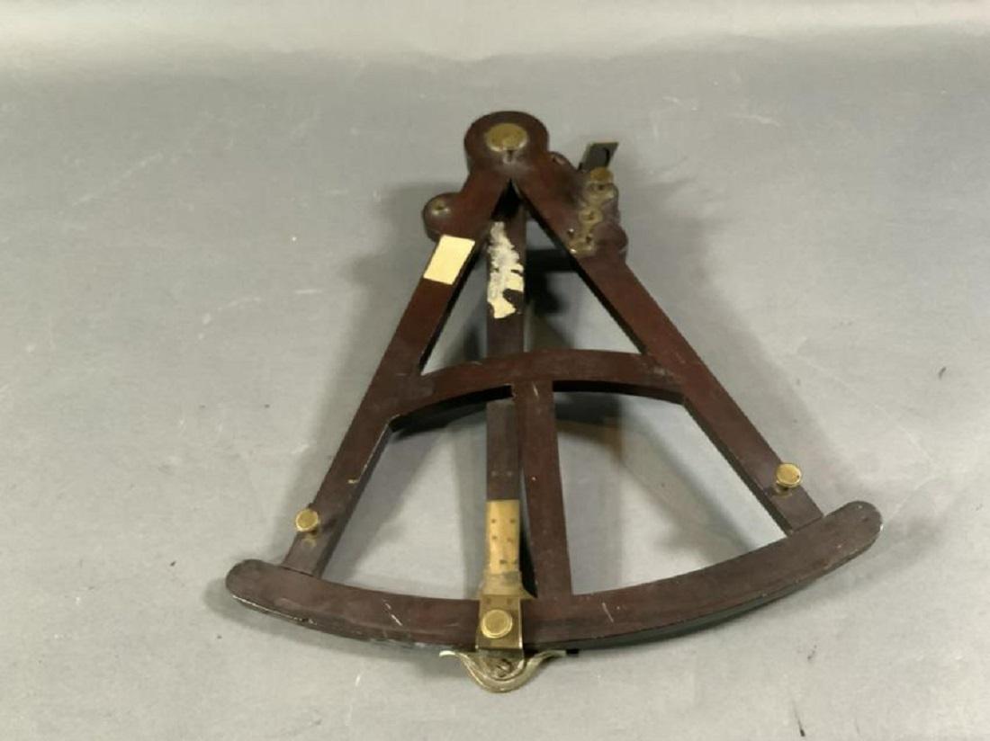 Rosewood Ship's Navigators Octant In Good Condition For Sale In Norwell, MA