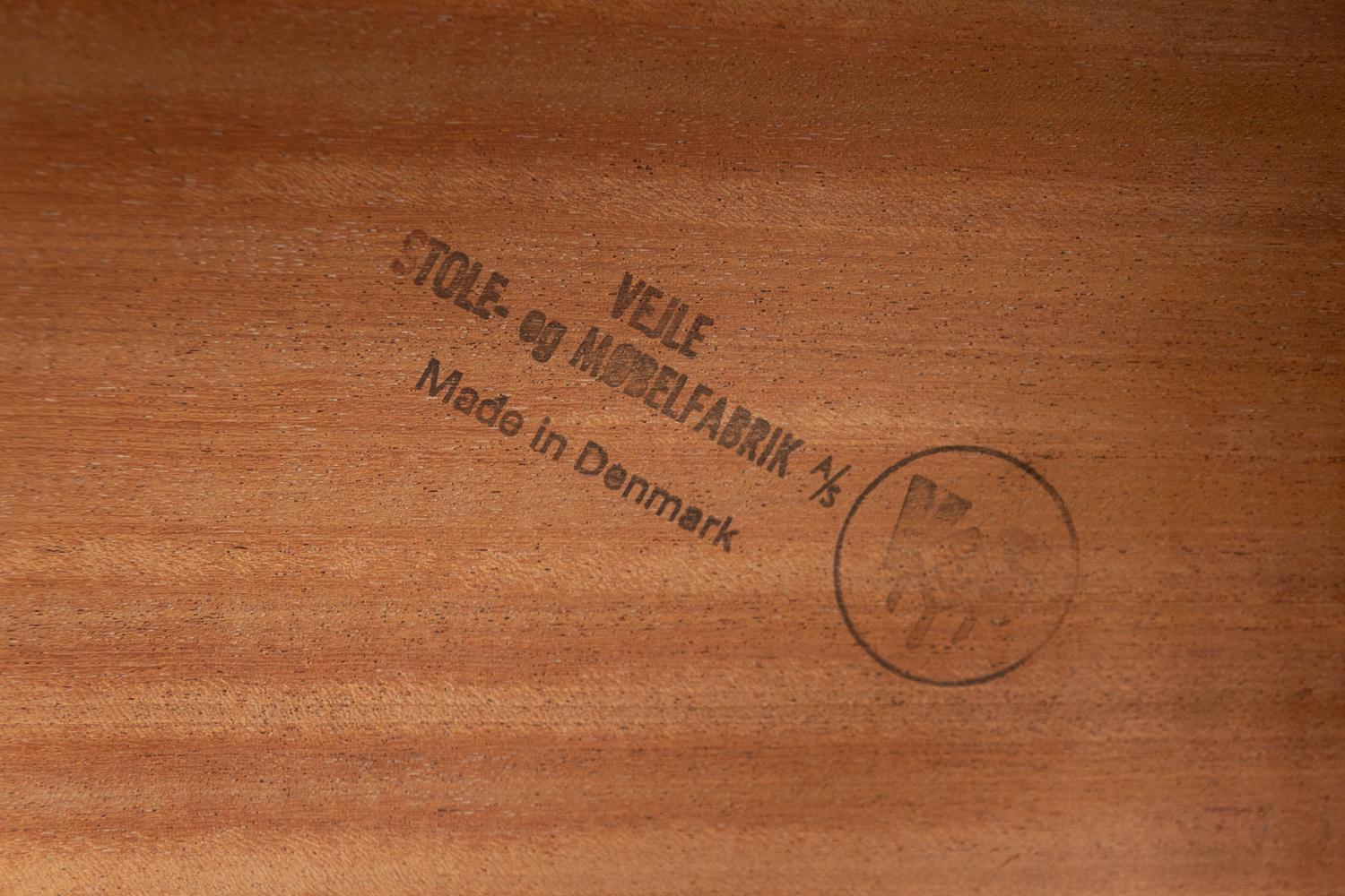 Beistelltisch aus Palisanderholz von Henning Kjærnulf für Vejle Stole & Møbelfabrik, 1960er Jahre. im Angebot 4