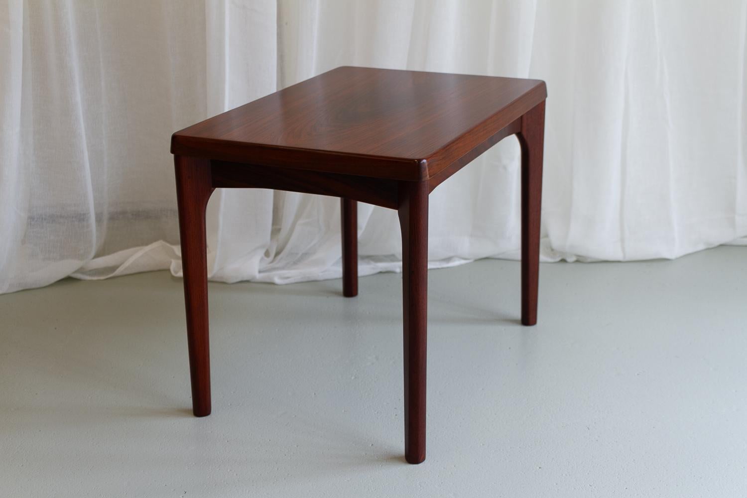 Beistelltisch aus Palisanderholz von Henning Kjærnulf für Vejle Stole & Møbelfabrik, 1960er Jahre. (Dänisch) im Angebot