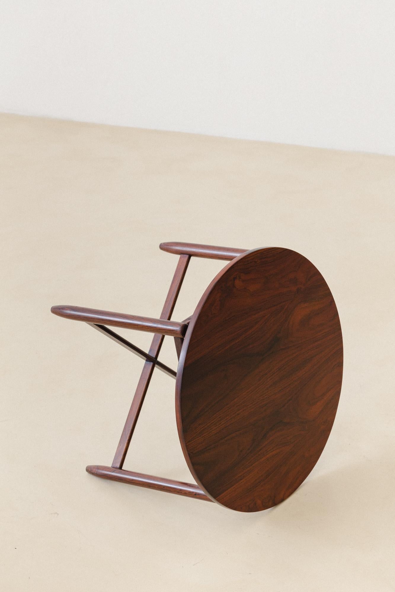 Mid-20th Century Rosewood Side Table by Móveis Cantù, 1960s, Brazilian Mid-Century Design For Sale