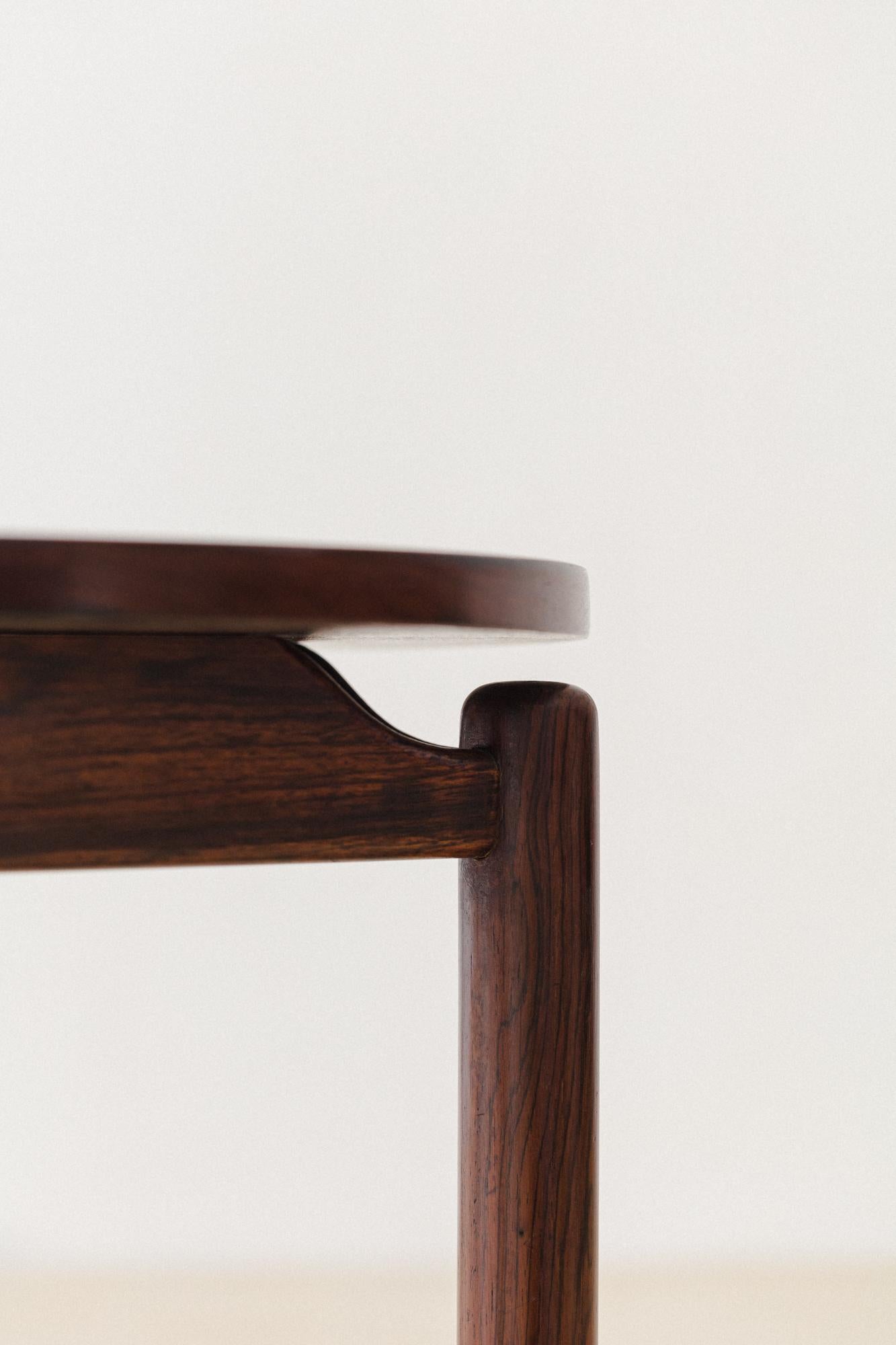 Rosewood Side Table by Móveis Cantù, 1960s, Brazilian Mid-Century Design For Sale 2