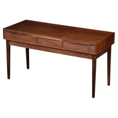 Table d'appoint ou meuble à tiroirs en palissandre, Danemark, années 1960