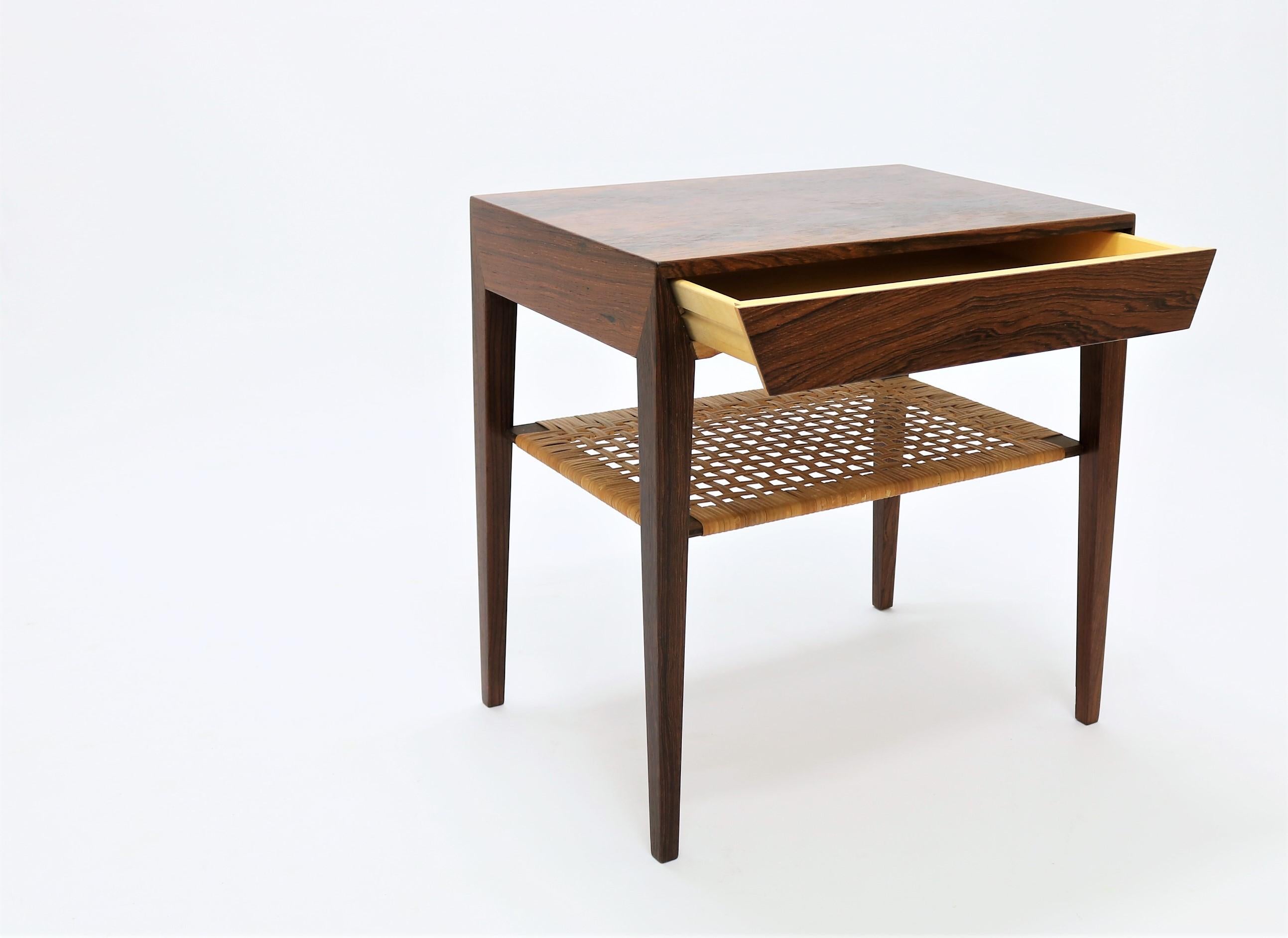 Rosewood Side Table with Shelf in Woven Cane by Severin Hansen, Denmark, 1960s In Good Condition In Odense, DK