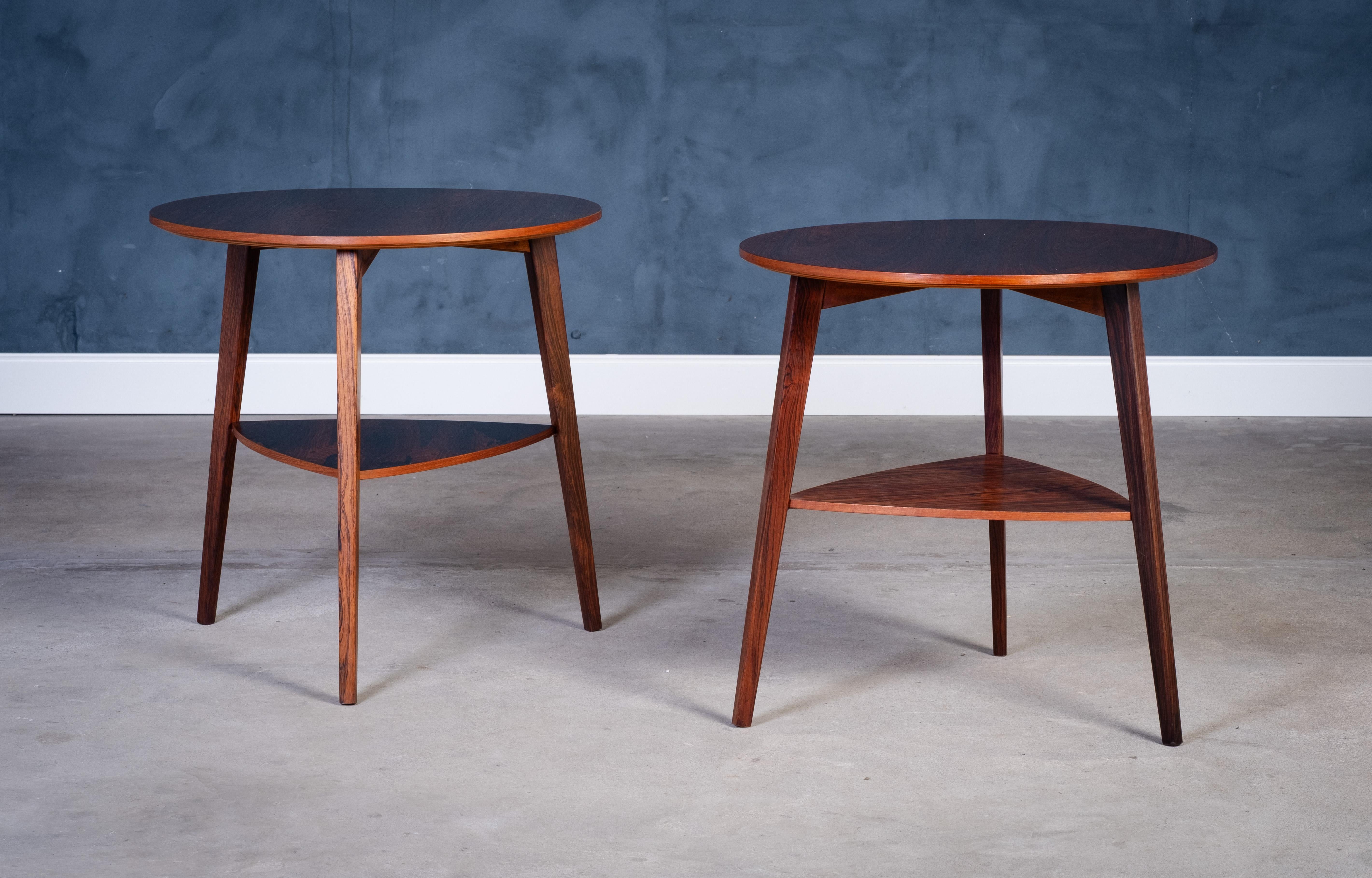 Mid-Century Modern Tables d'appoint en bois de rose par Holger Georg Jensen pour Kubus, 1960, ensemble de 2 en vente