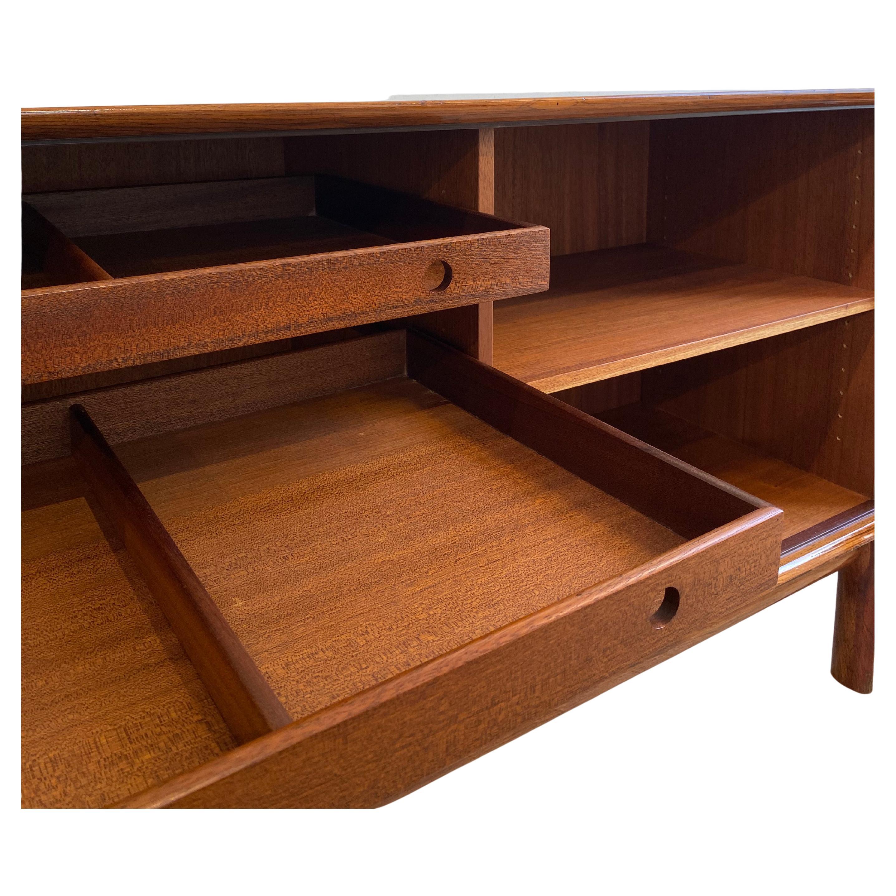 Credenza in palissandro di Arne Vodder per Sibast In condizioni buone in vendita a PARIS, FR