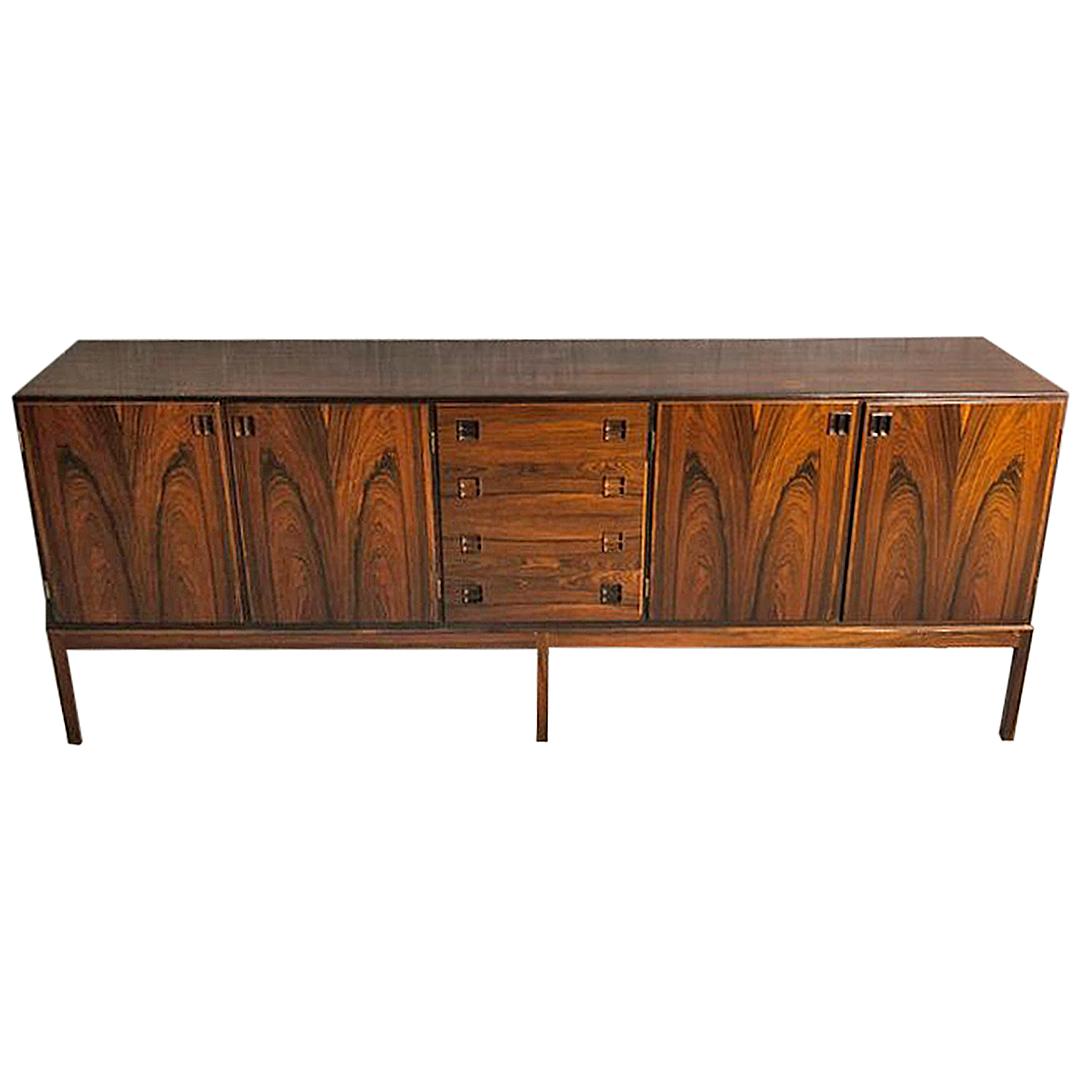 Sideboard aus Palisanderholz von Bernhard Petersen, Dänische Moderne der Mitte des Jahrhunderts im Angebot