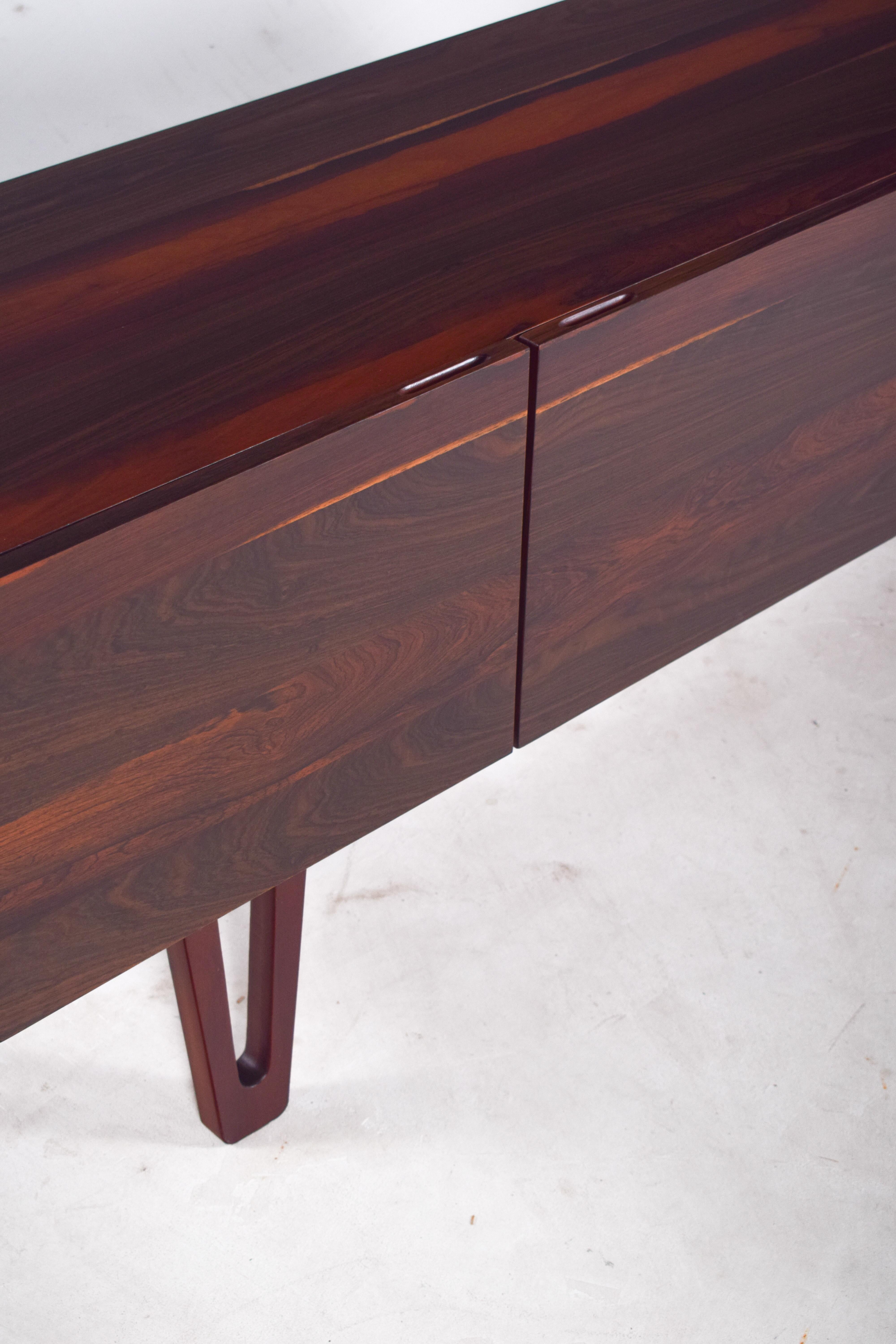 Buffet en bois de rose de Dustwood 7 série Neuf - En vente à Lisboa, Lisboa