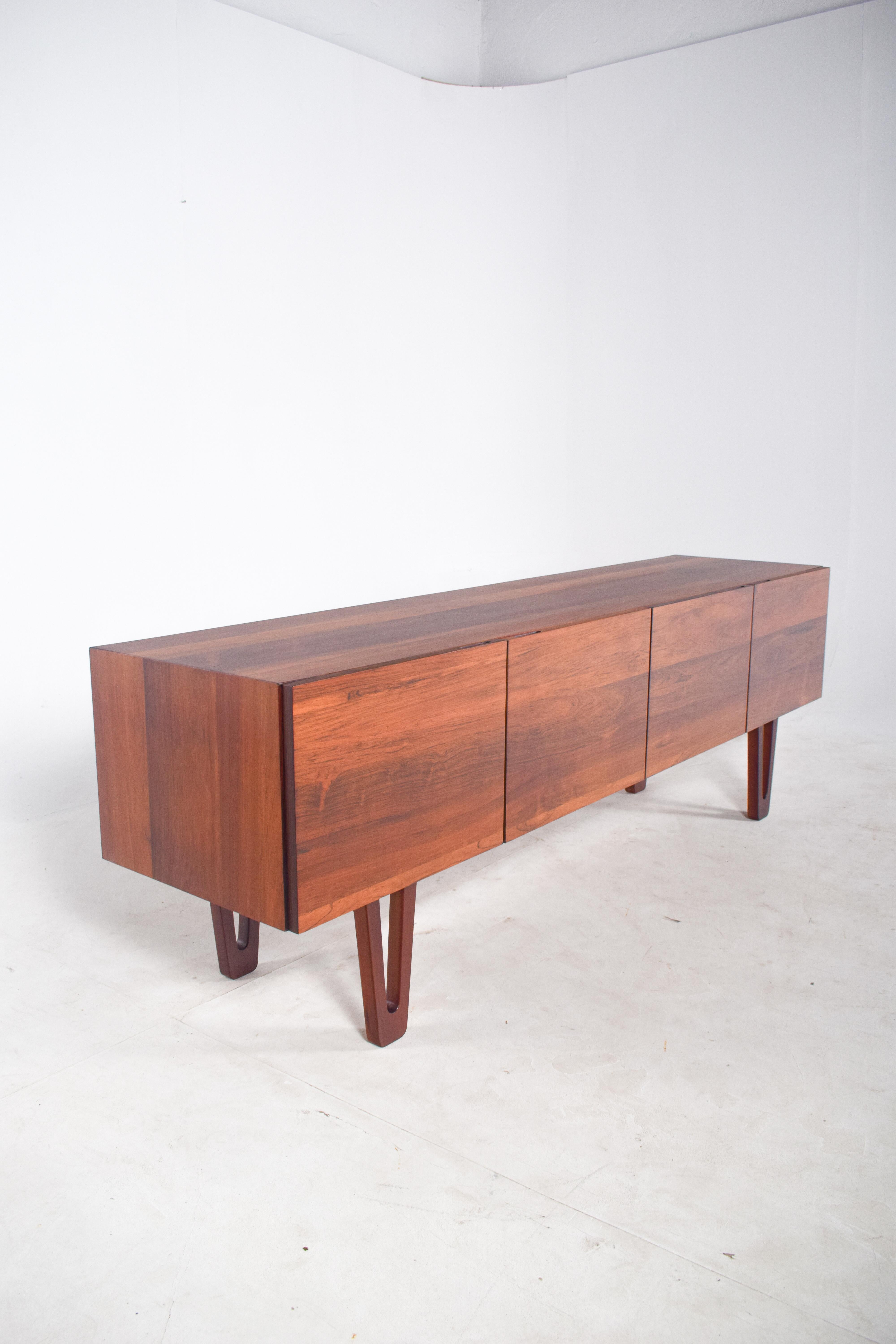 Rosewood Sideboard by Dustwood 7 Series In New Condition For Sale In Lisboa, Lisboa