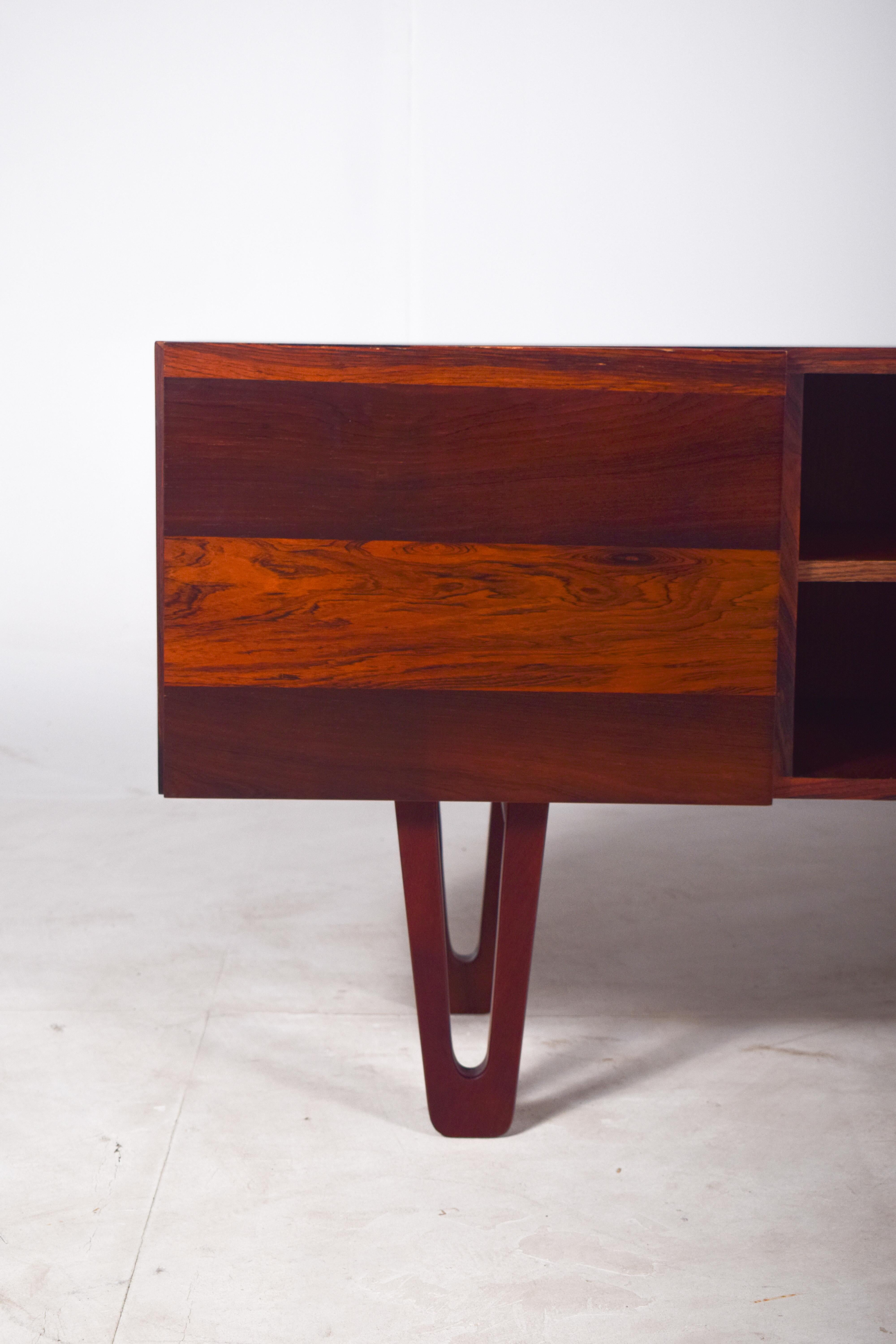 XXIe siècle et contemporain Buffet en bois de rose de Dustwood 7 série en vente