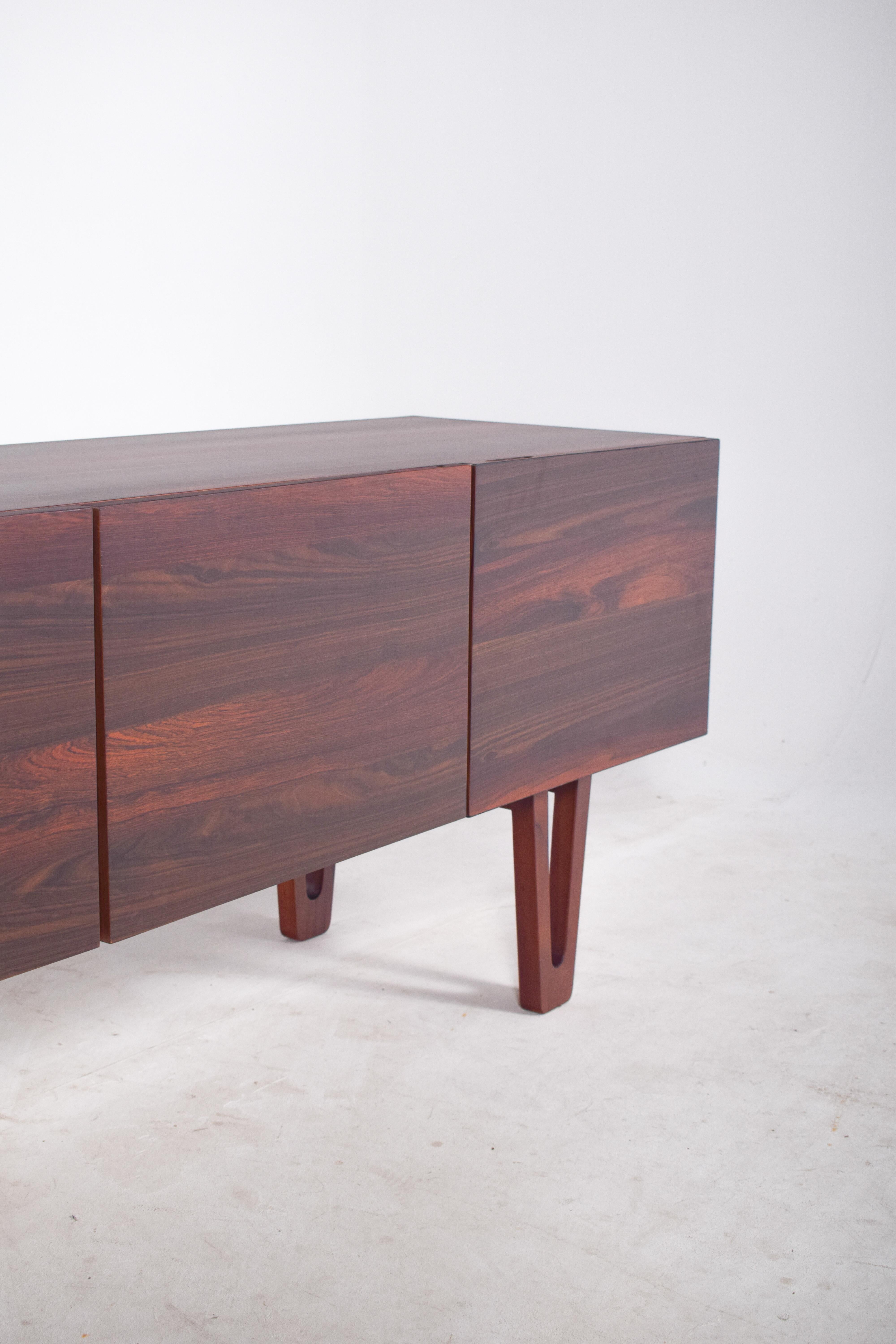 XXIe siècle et contemporain Buffet en bois de rose de Dustwood 7 série en vente