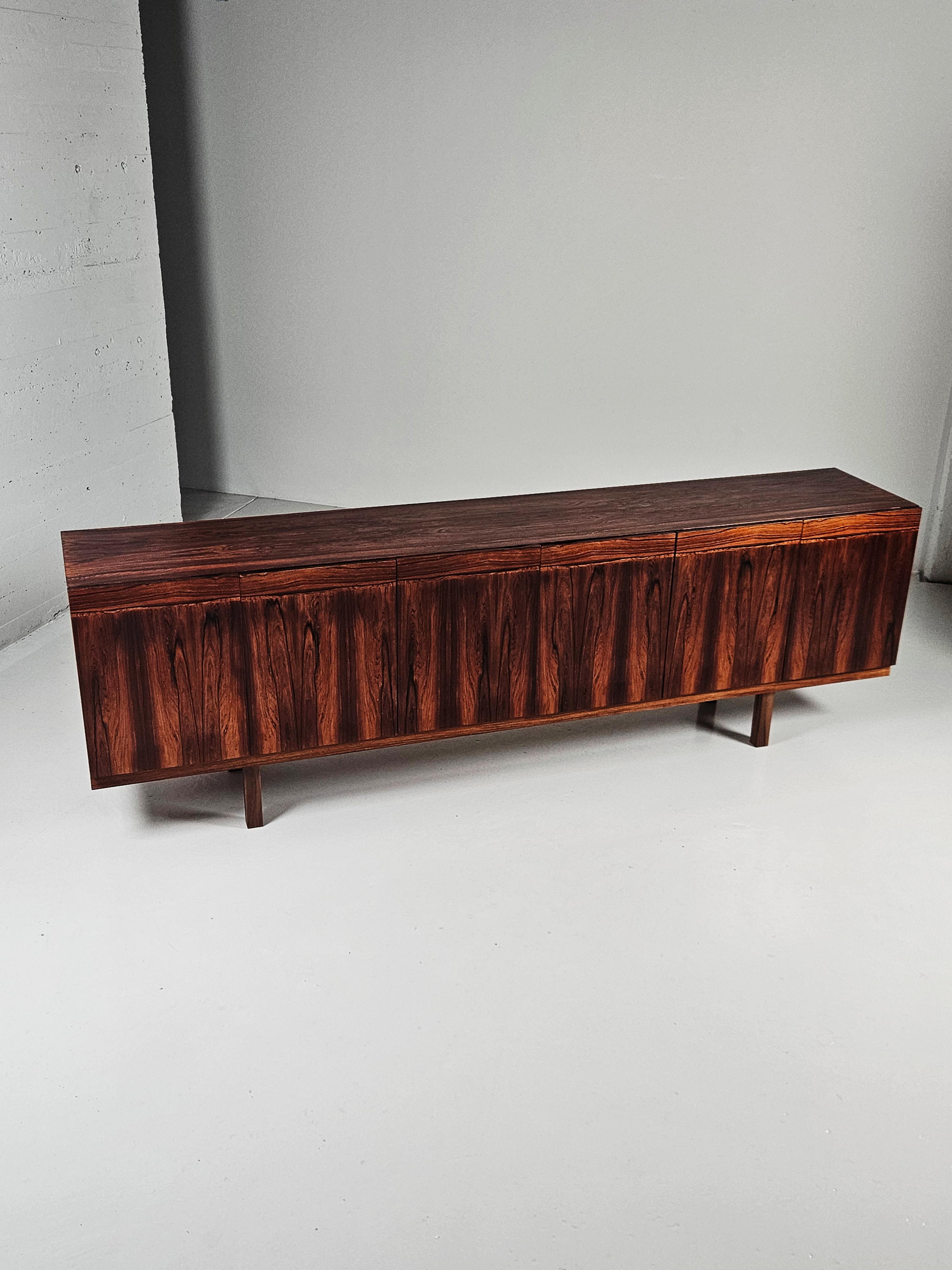 nils jonsson sideboard
