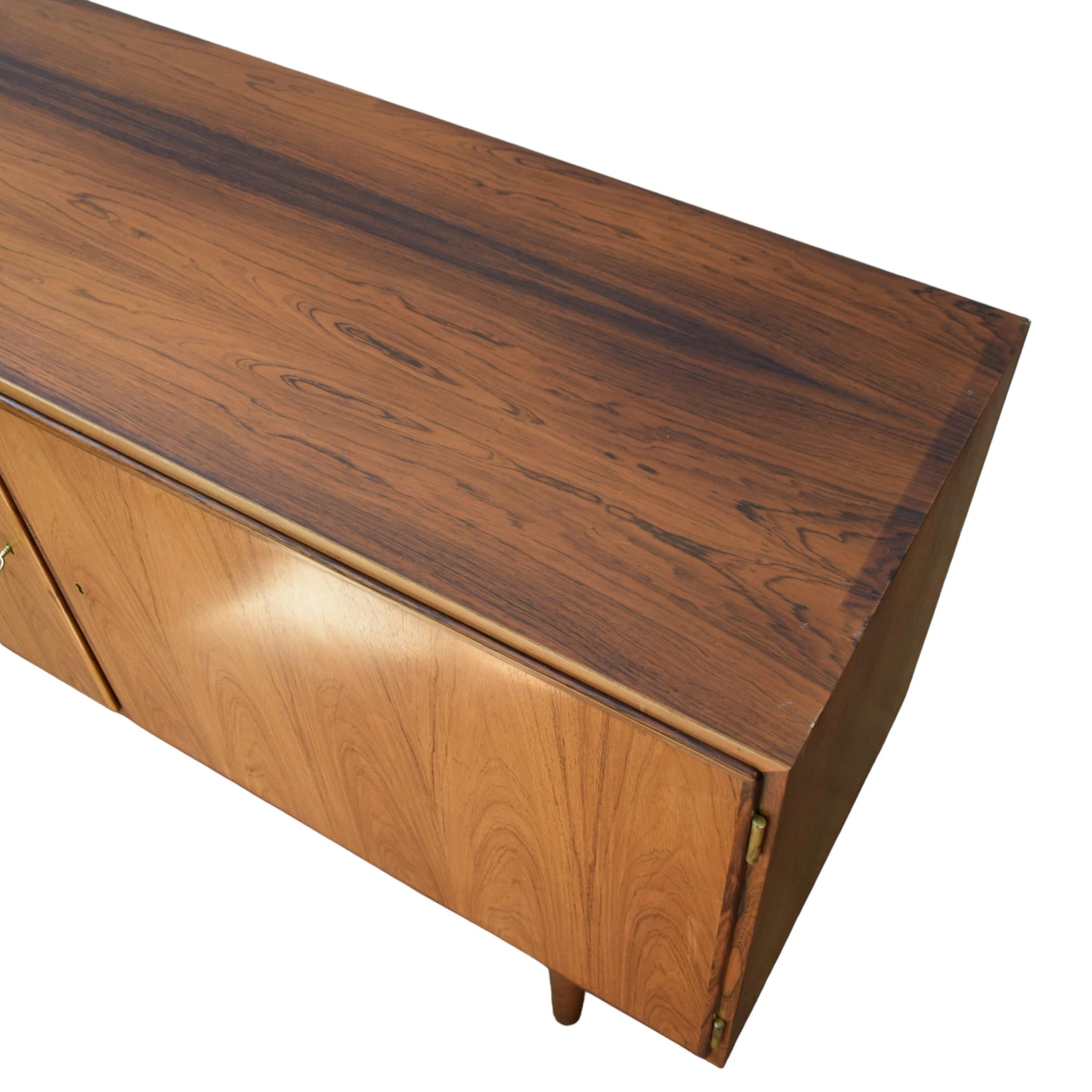Bois de rose Enfilade en bois de rose de Poul Hundevad en vente