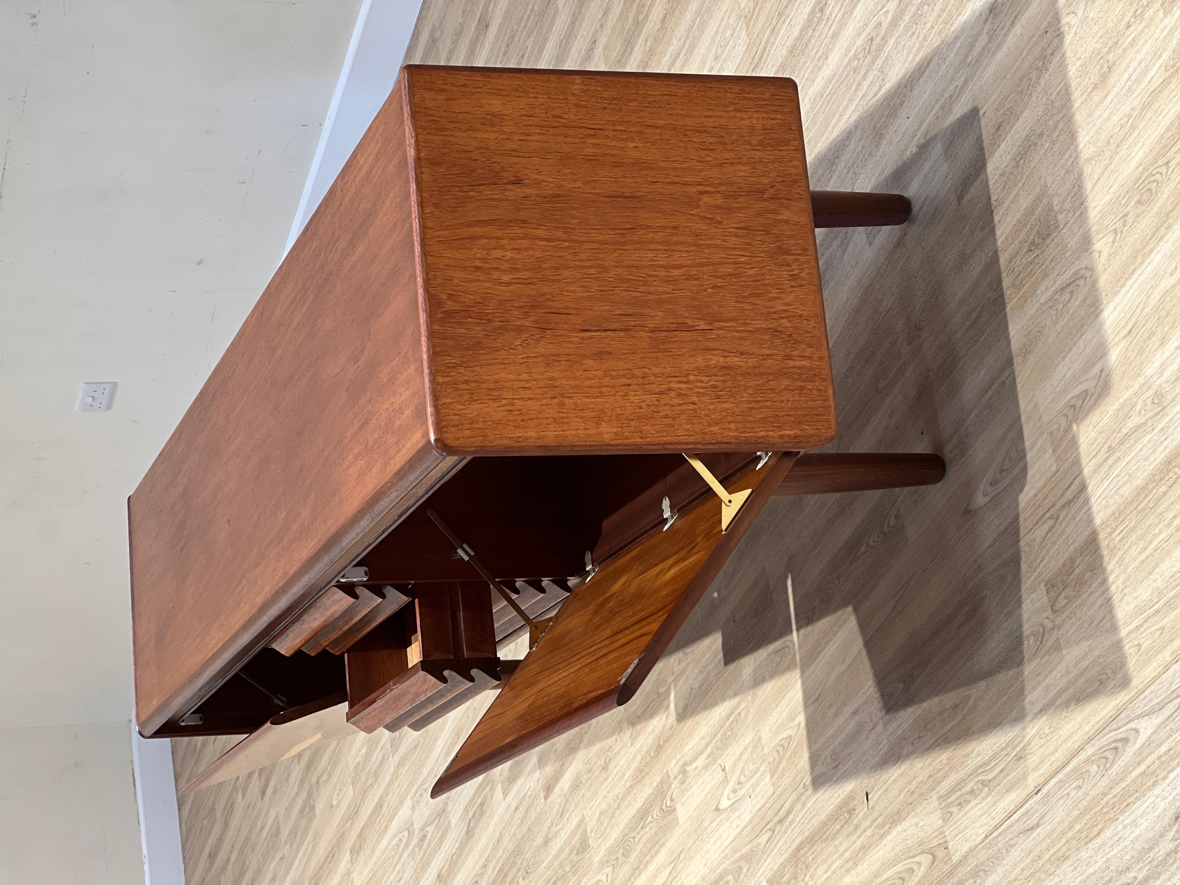 English Rosewood sideboard by White and Newton, England 1960