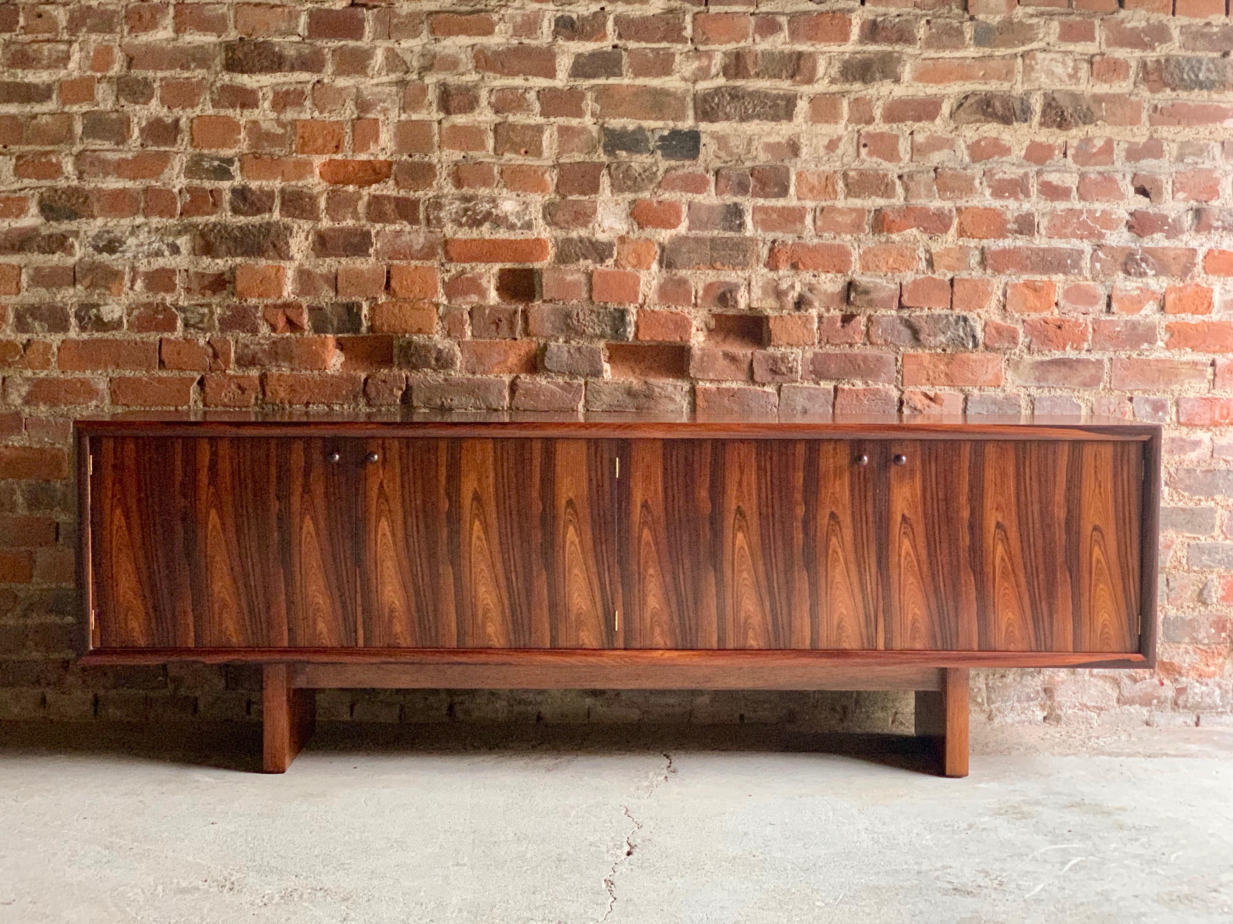 Rosewood Sideboard or Buffet Gordon Russell Martin Hall Marlow Range, 1970 3