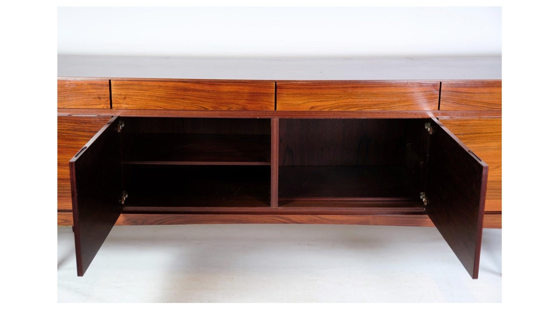 Rosewood Sideboard Designed by Ib Kofod-Larsen, Model FA66 In Excellent Condition In Lejre, DK