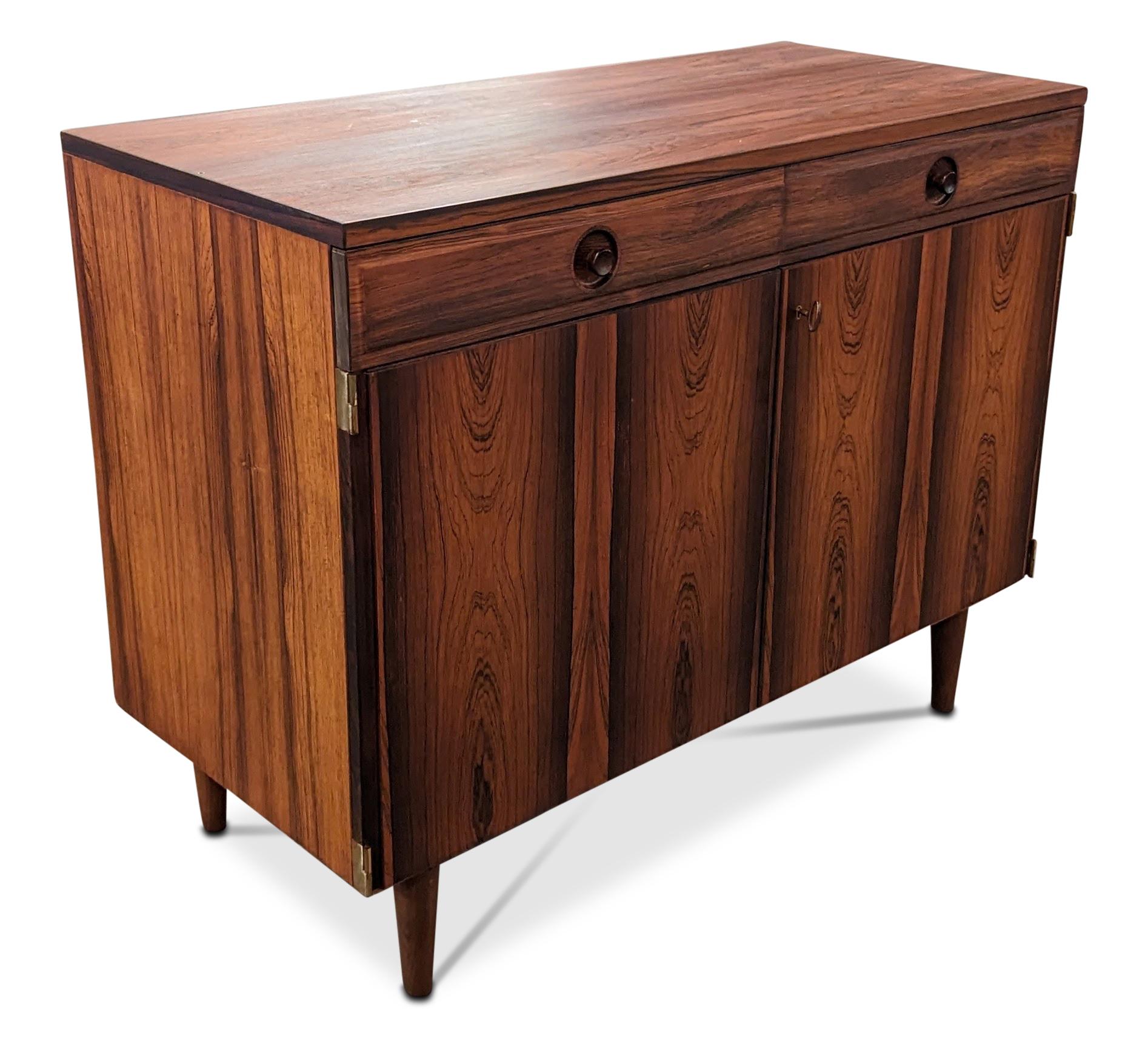 Vintage Danish Mid-Century Modern, made in the 1950's -recently refurbished

These pieces are more than 65+ years old and some wear and tear can be expected, but we do everything we can to refurbish them in respect to the design.

Brazilian