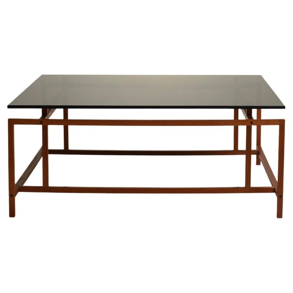 Rosewood 
Smoked Glass Coffee Table by Henning Nørgaard en vente