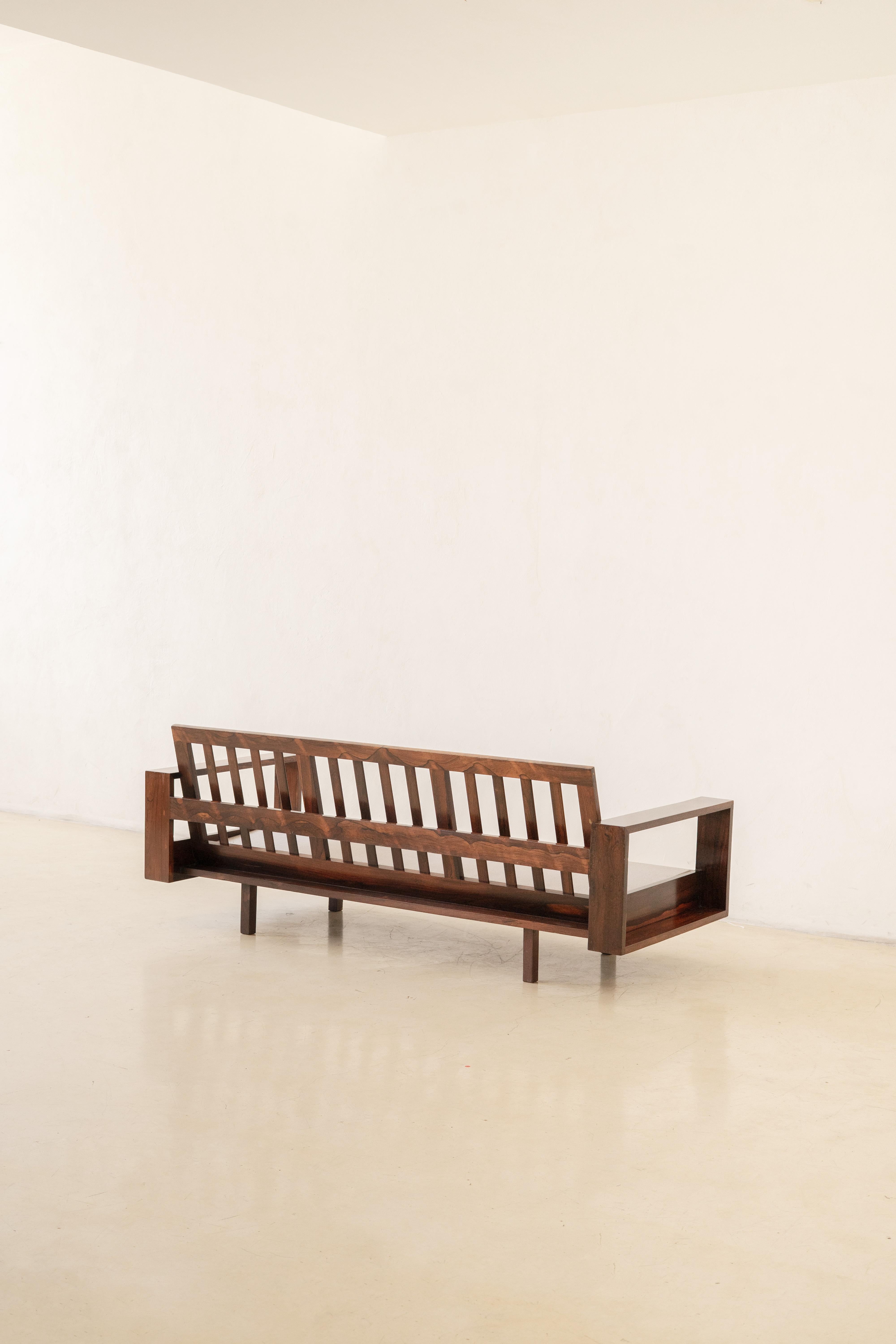 Rosewood Sofa by Fatima Arquitetura e Interiores, Brazilian Midcentury, 1960s In Good Condition For Sale In New York, NY