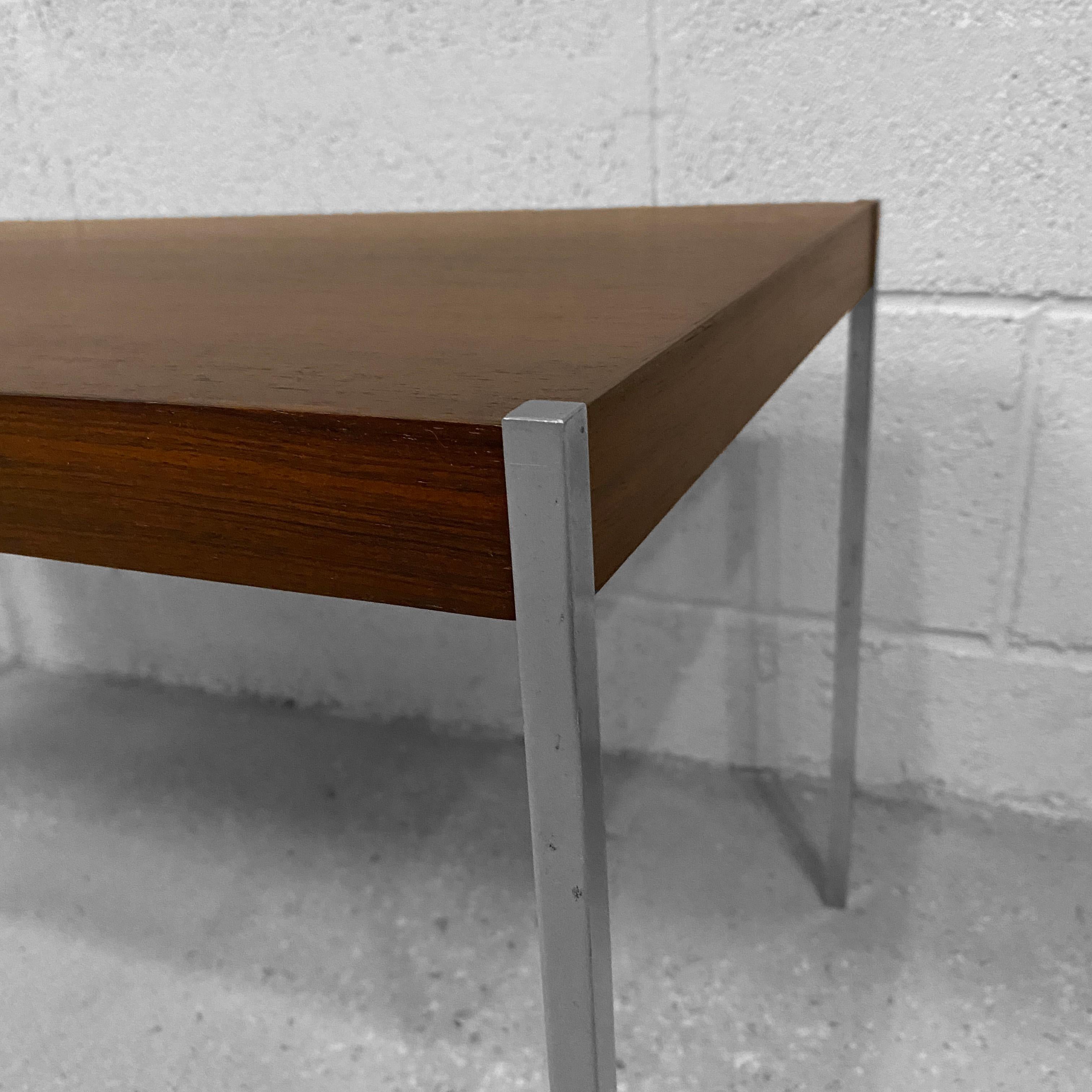 Rosewood & Steel Coffee Table By Uno & Östen Kristiansson For Luxus For Sale 3