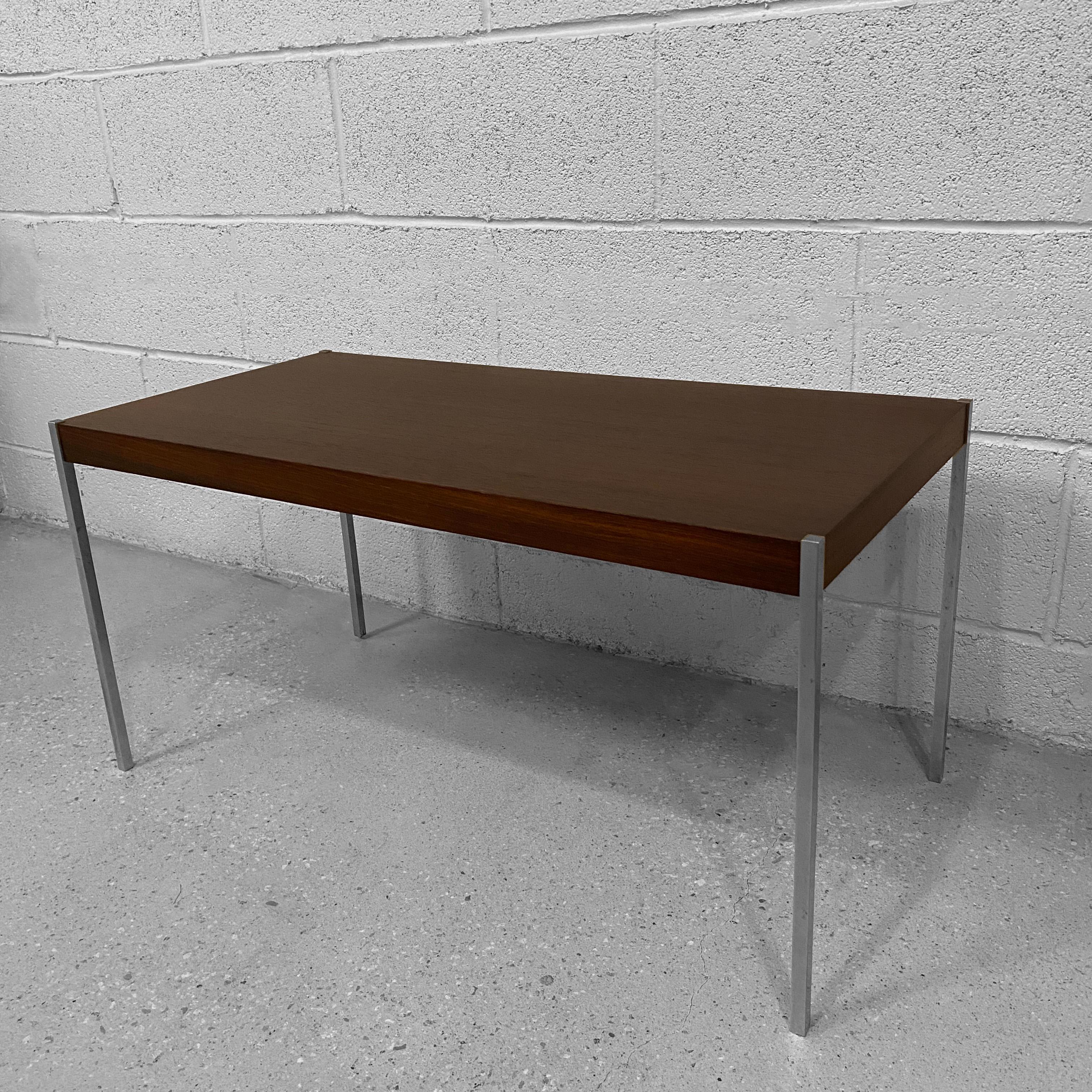Rosewood & Steel Coffee Table By Uno & Östen Kristiansson For Luxus For Sale 2