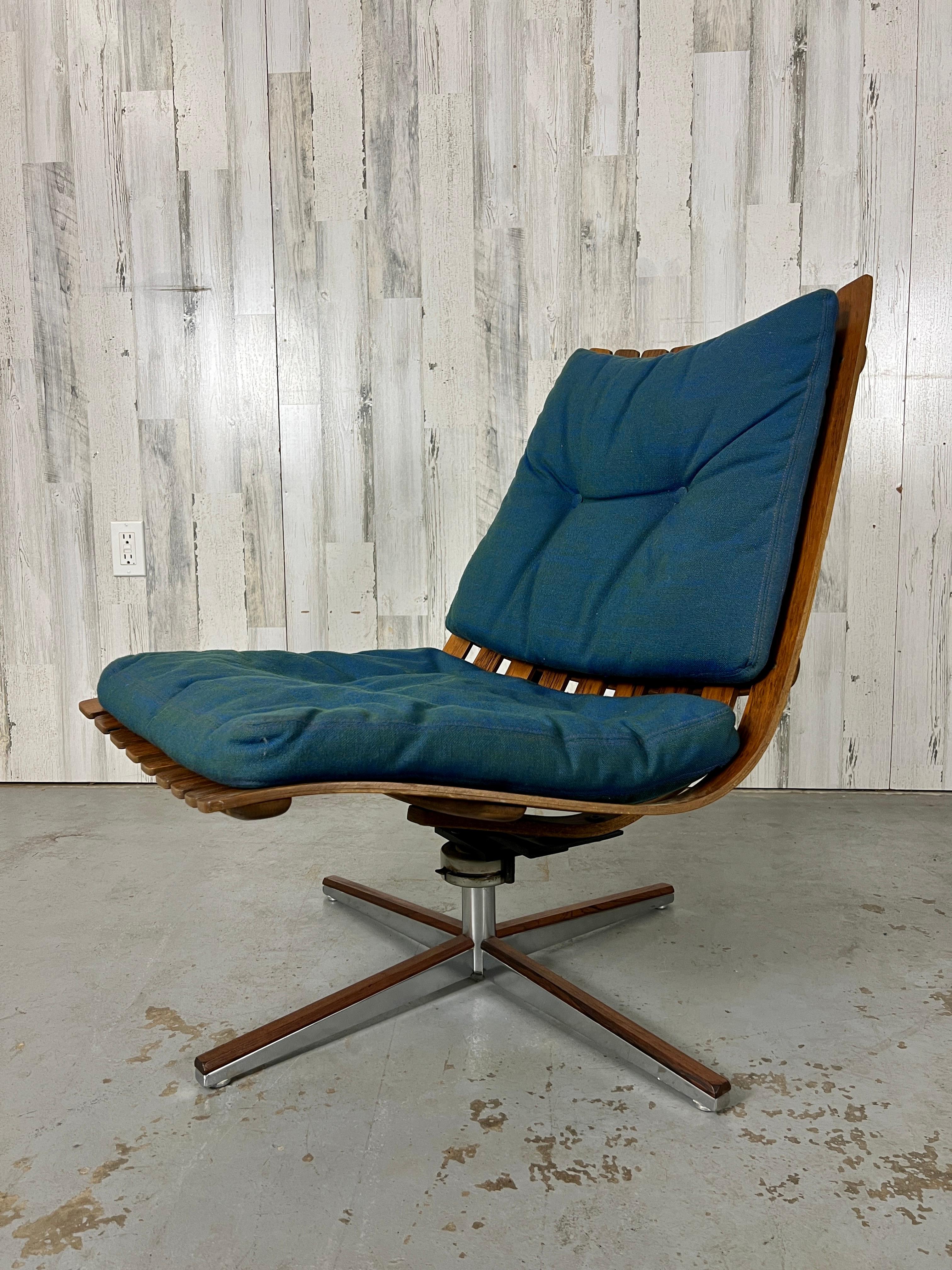 Rosewood Swivel Lounge Chair by Hans Brattrud for Georg Eknes For Sale 2