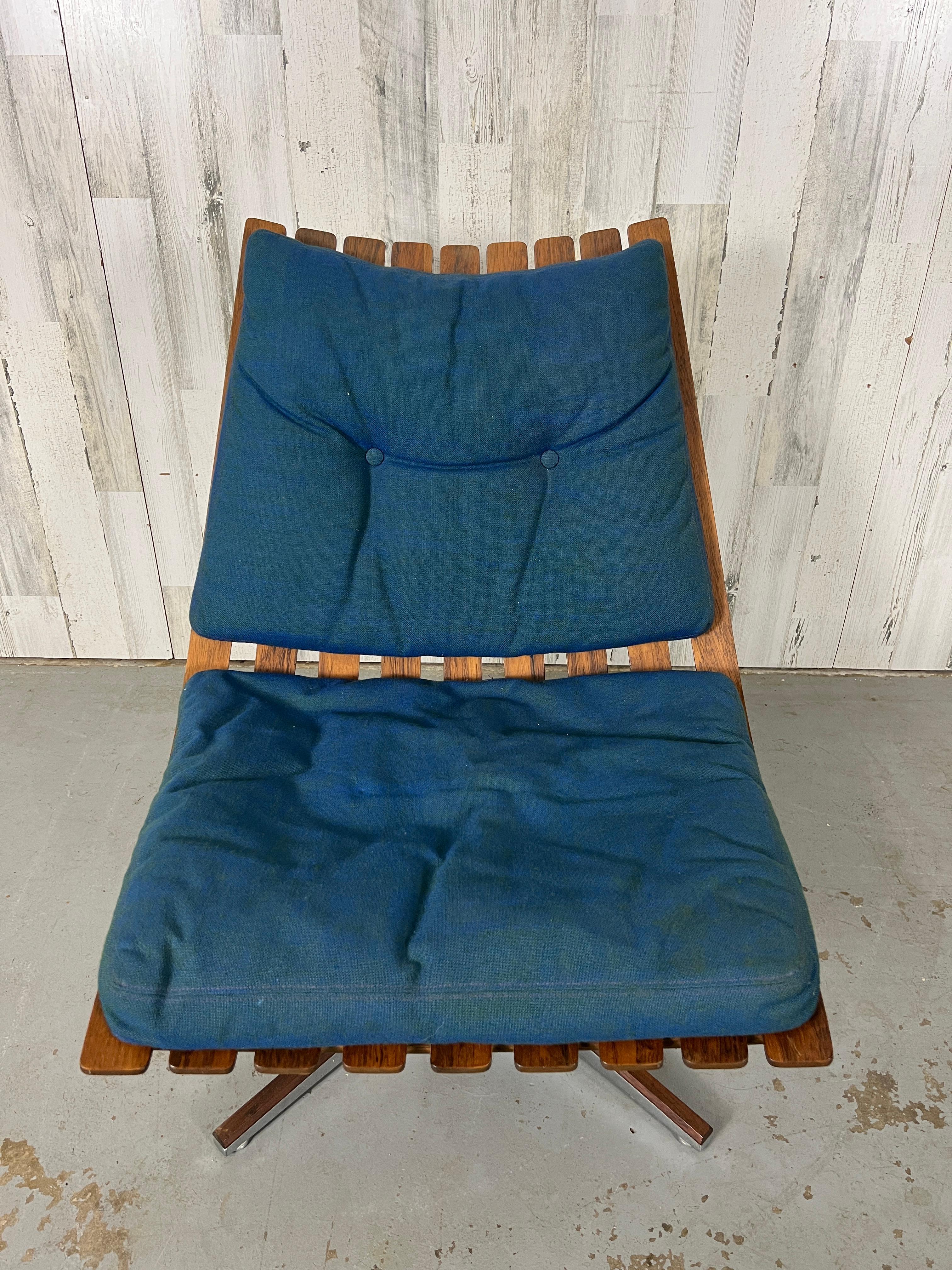 Upholstery Rosewood Swivel Lounge Chair by Hans Brattrud for Georg Eknes For Sale