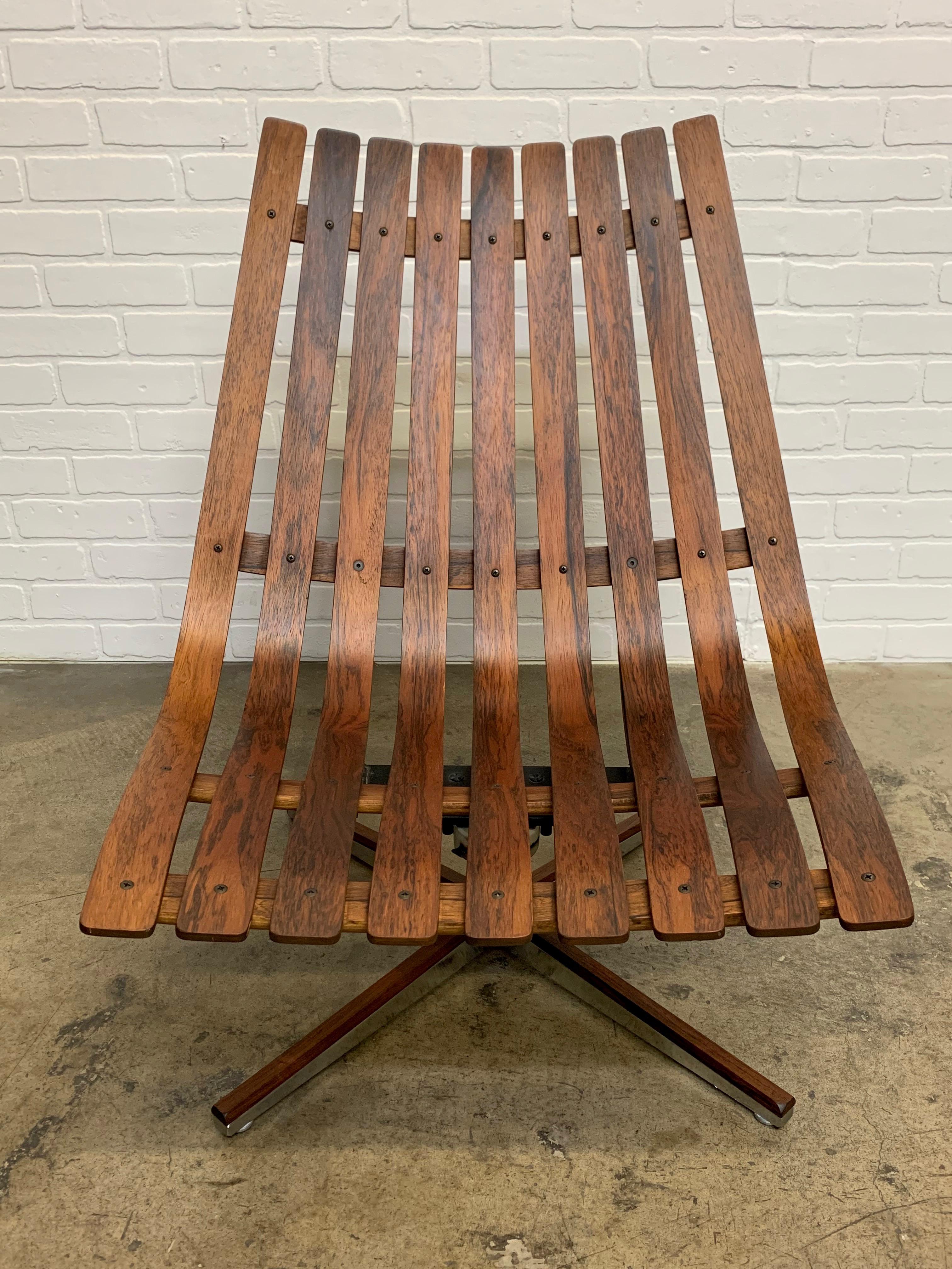 Scandinavian Modern Rosewood Swivel Lounge Chair by Hans Brattrud for Georg Eknes,