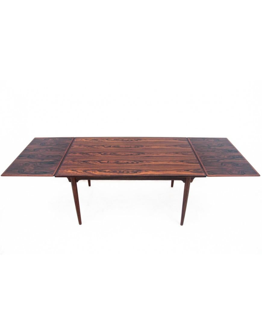 Rosewood table and chairs from the 1960s, Denmark. After renovation. For Sale 12
