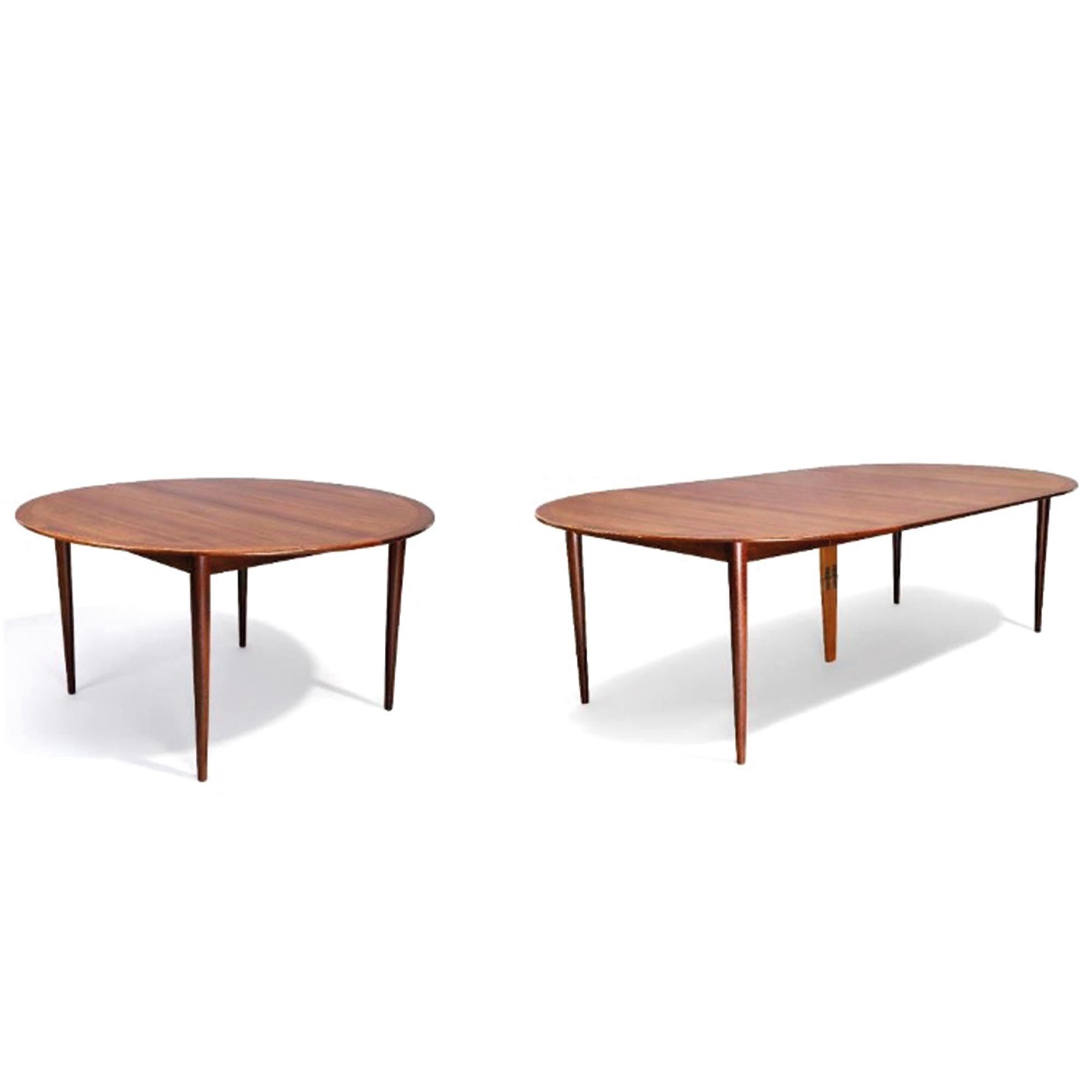 Rosewood table by Grete Jalk, design 1959's In Good Condition In PARIS, FR