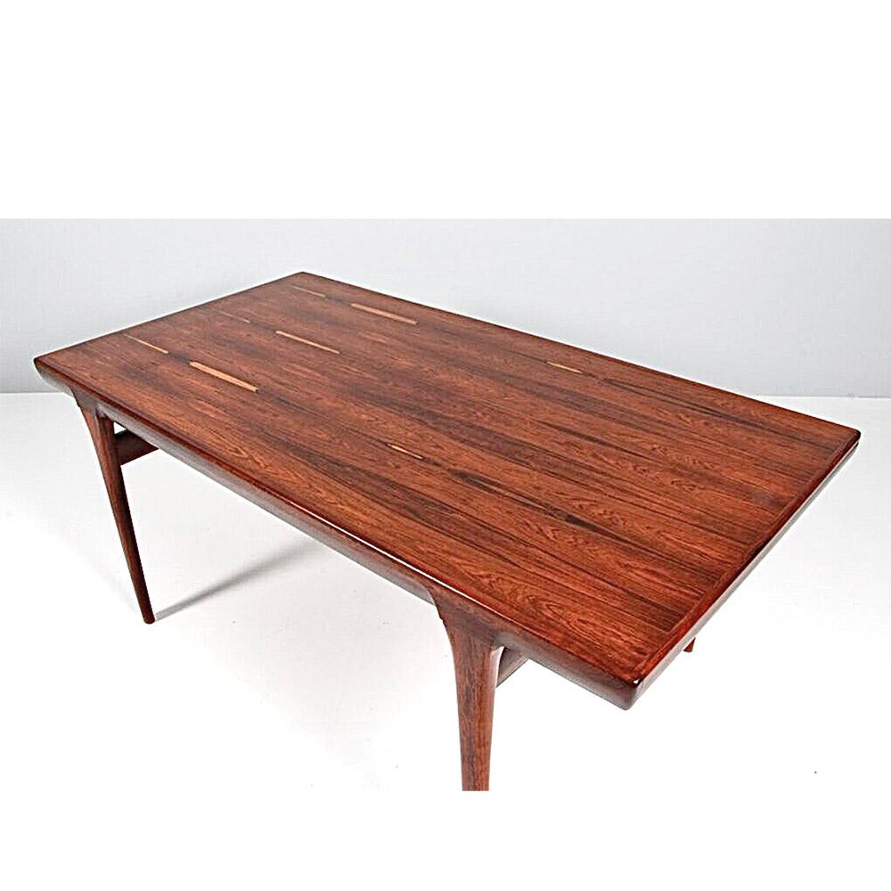 Rosewood Table by Ib Kofod Larsen, design 1960's In Good Condition In PARIS, FR