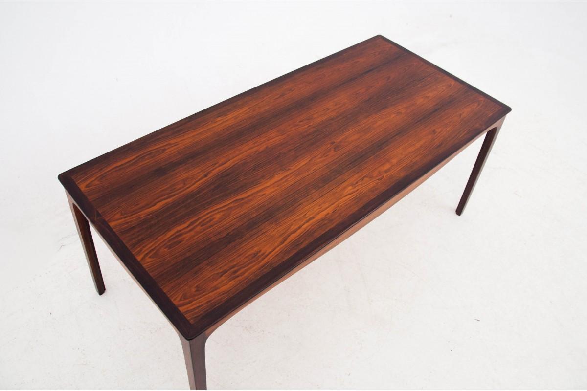 Rosewood table, Denmark, 1960s In Good Condition For Sale In Chorzów, PL