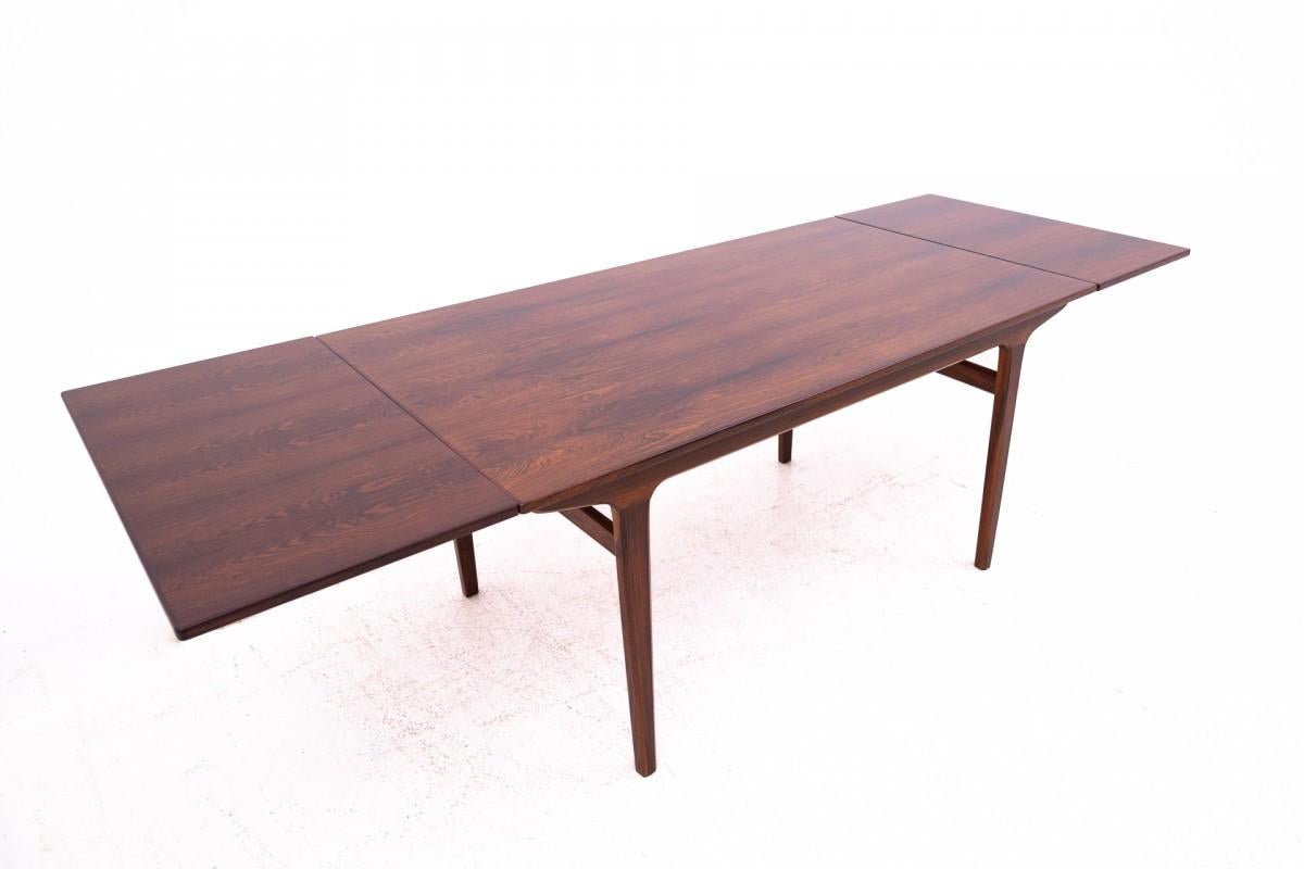 Rosewood table, Denmark, 1960s. (Mitte des 20. Jahrhunderts) im Angebot