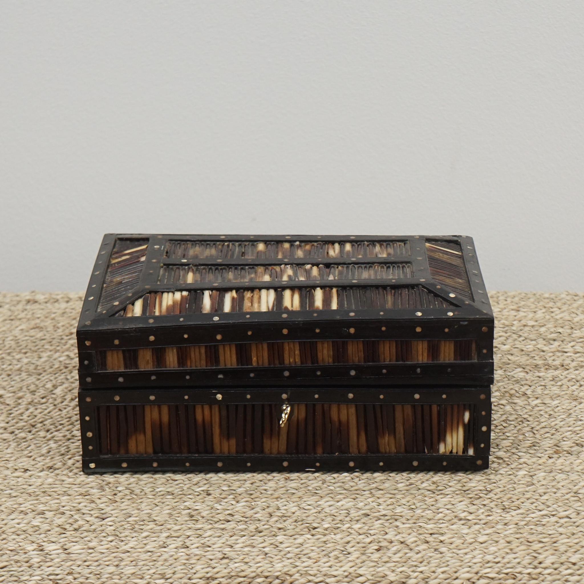 Anglo-Indian Rosewood Tea Caddy with Ebony, Ivory and Porcupine Quill Detailing For Sale