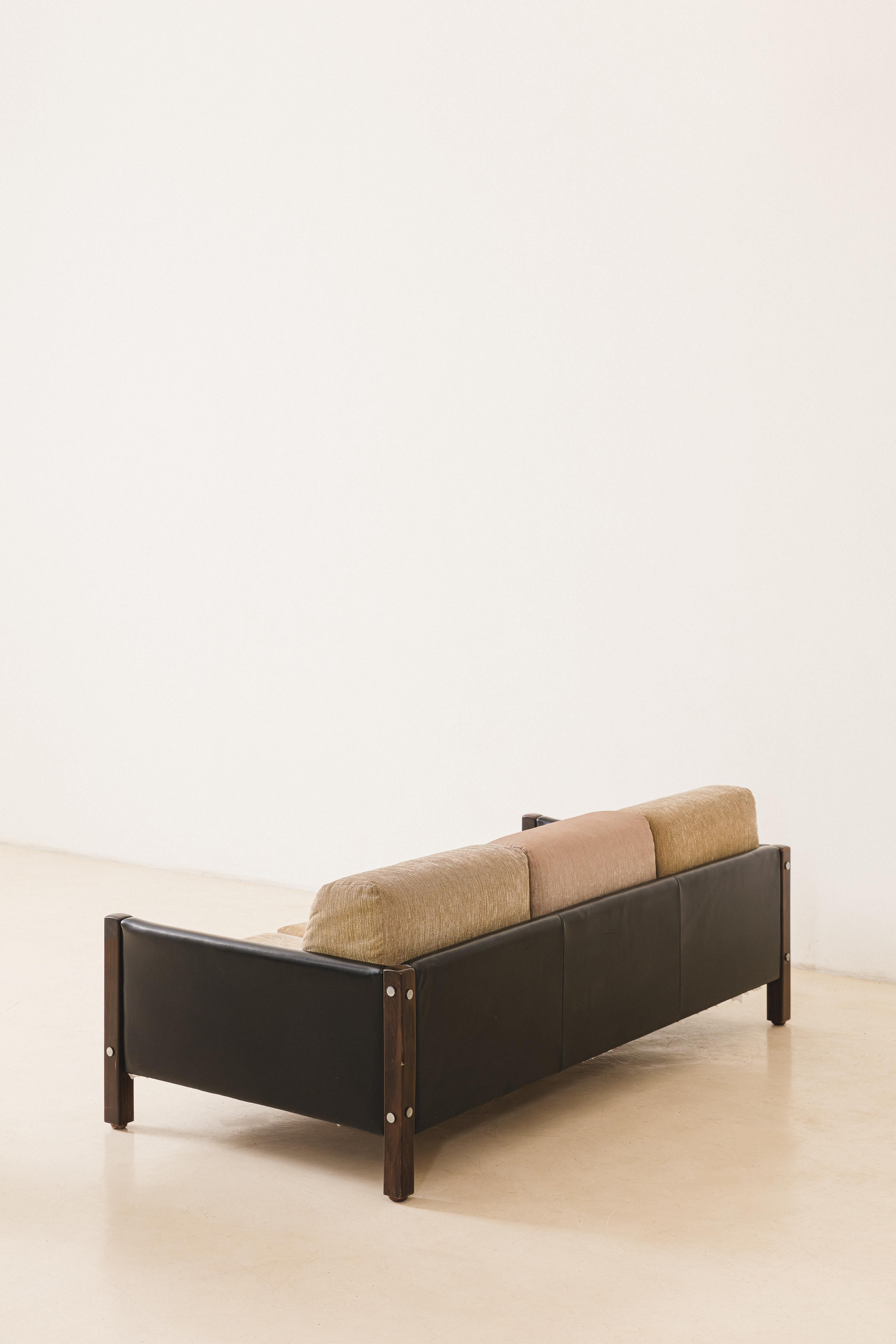Mid-Century Modern Rosewood Three-Seat Millor Sofa, Sergio Rodrigues Modern Design, Brazil, 1960s For Sale