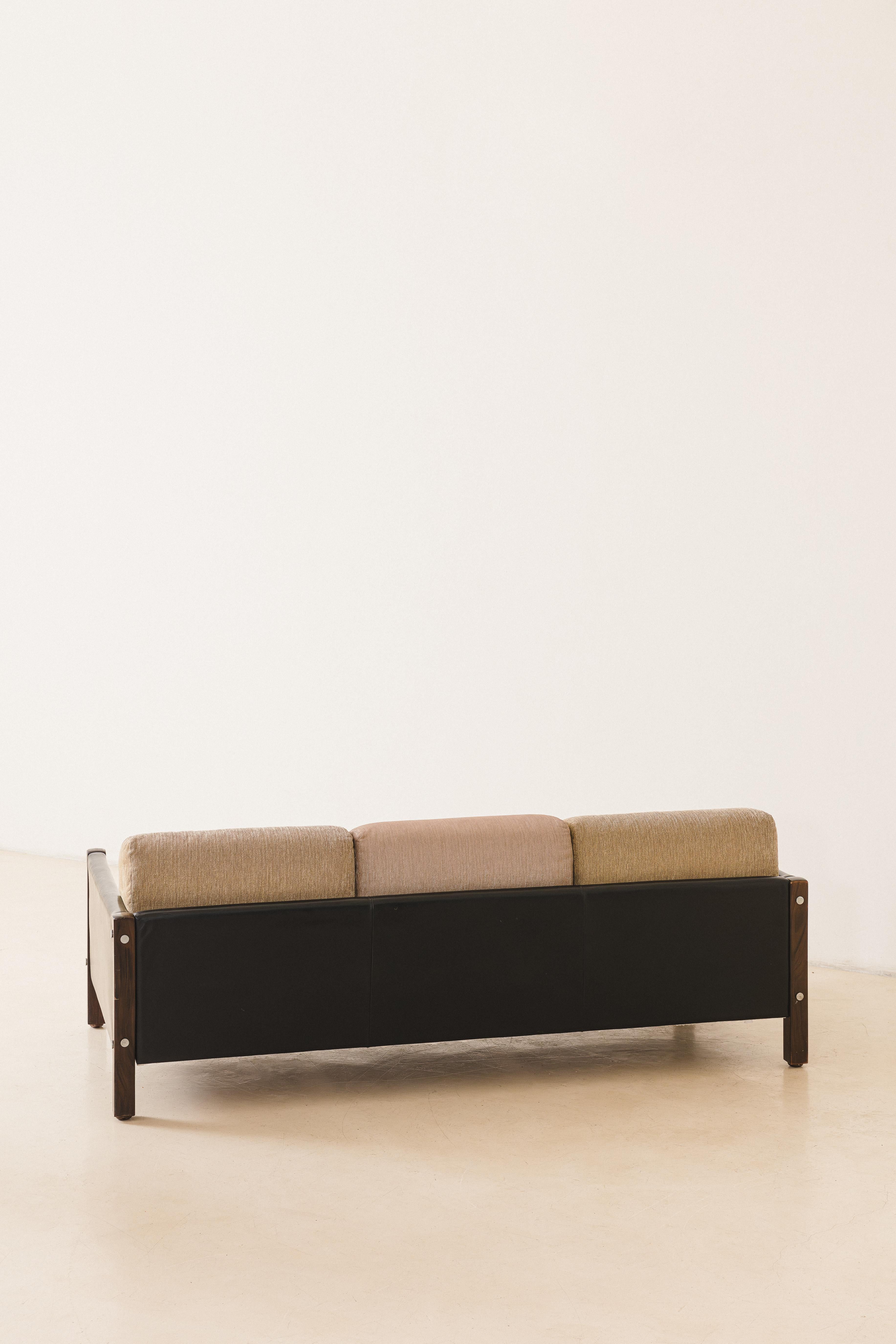 Brazilian Rosewood Three-Seat Millor Sofa, Sergio Rodrigues Modern Design, Brazil, 1960s For Sale