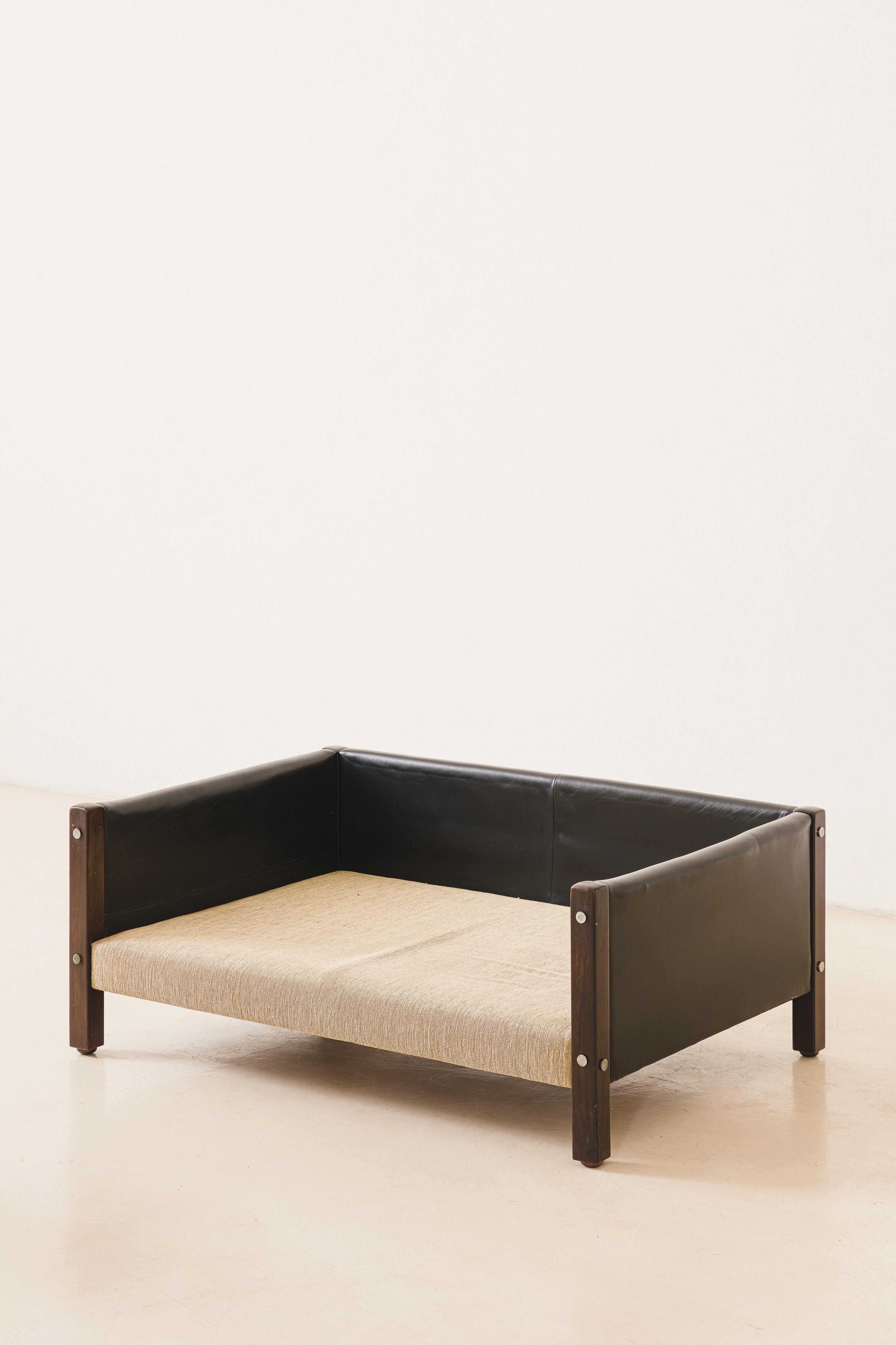 Brazilian Rosewood Two-Seat Millor Sofa, Sergio Rodrigues Modern Design, Brazil, 1960s For Sale