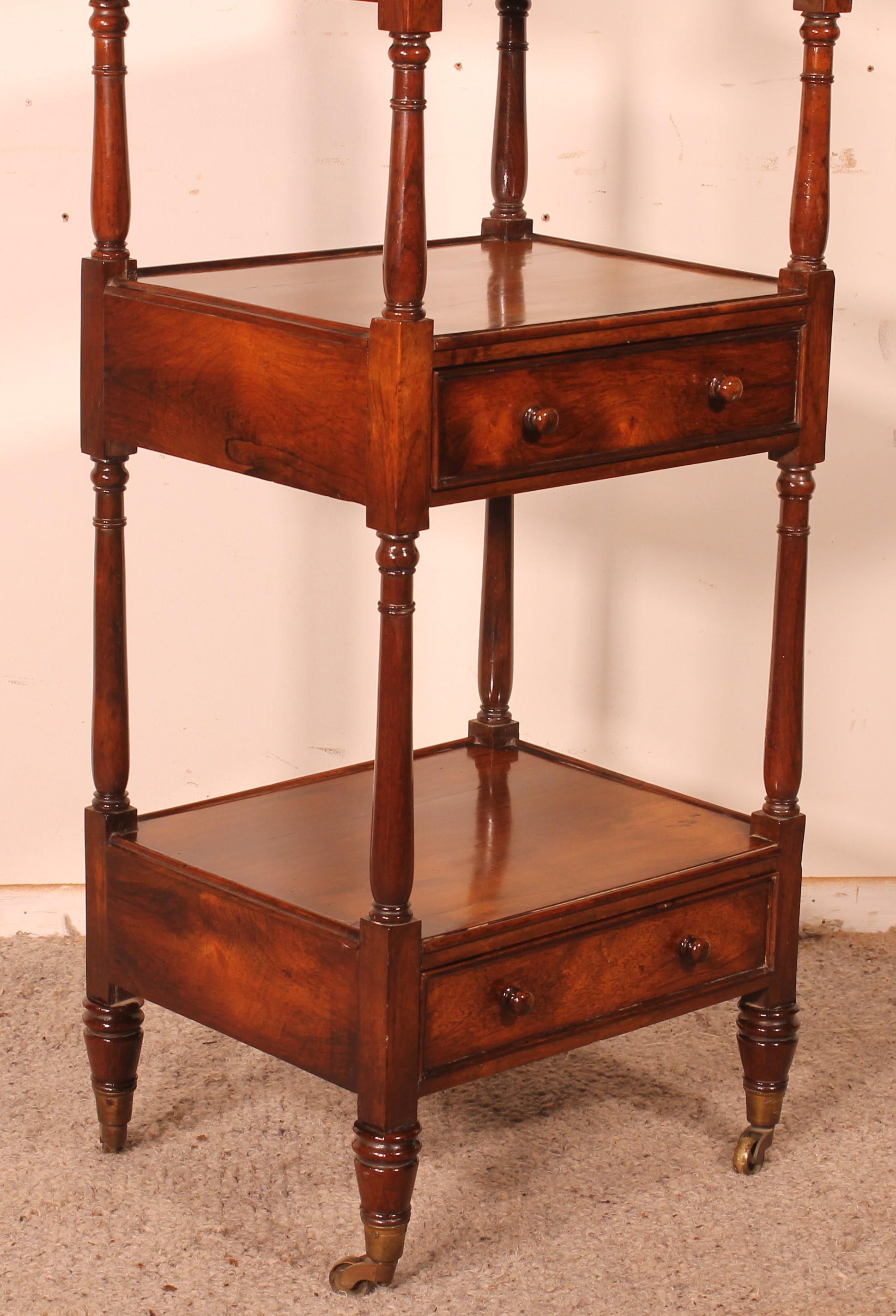 Rosewood Whatnot Or Shelf From 19th Century - England In Good Condition In Brussels, Brussels
