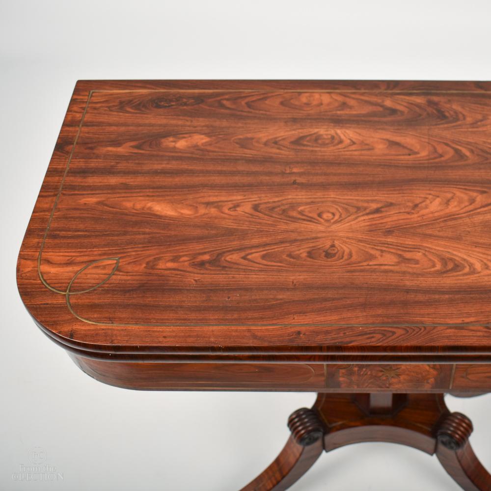 Rosewood William IV Tea Table, circa 1840 In Good Condition For Sale In Lincoln, GB