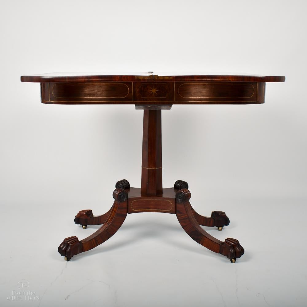 Rosewood William IV Tea Table, circa 1840 For Sale 3