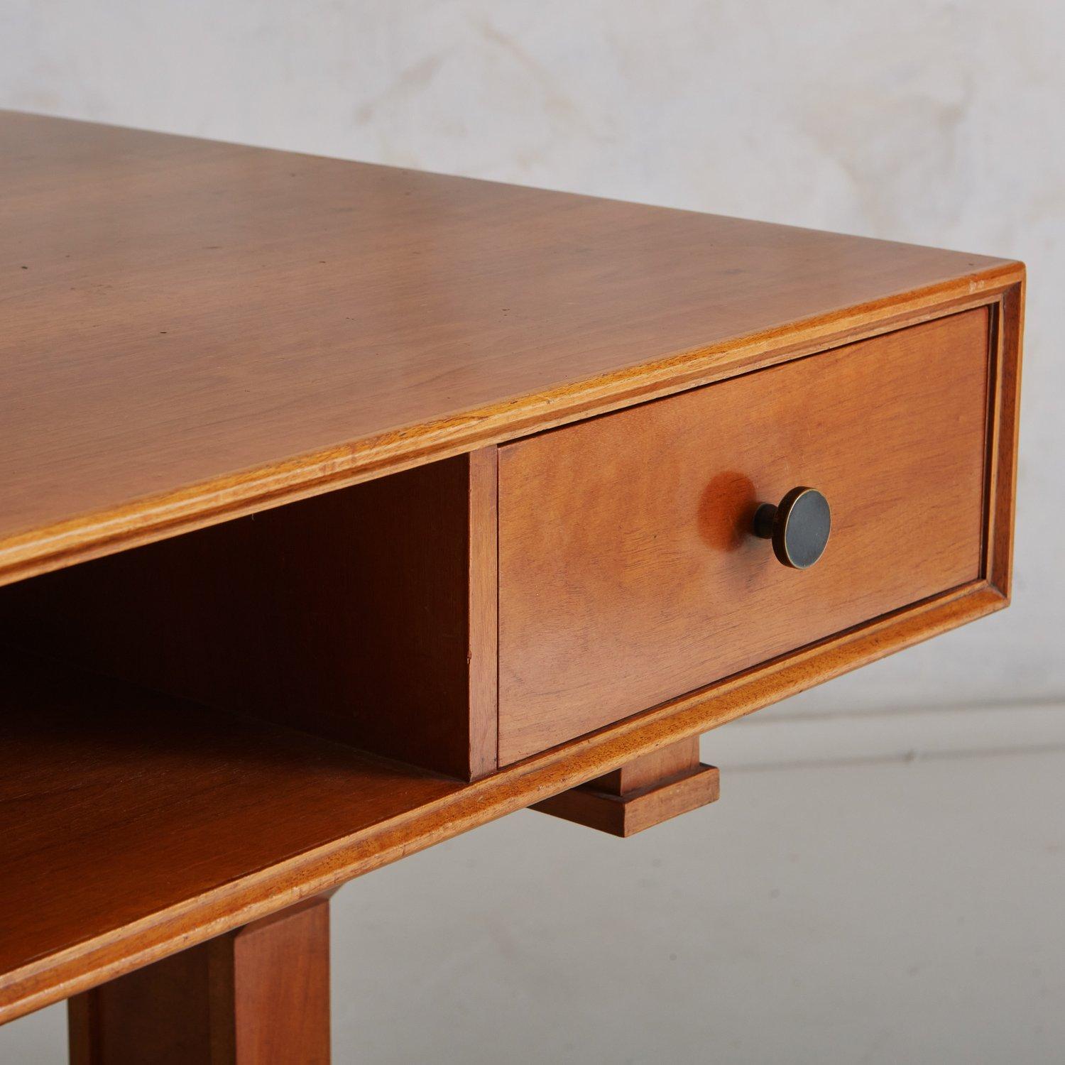 Rosewood Writing Desk by Gianfranco Frattini, Italy 20th Century In Good Condition In Chicago, IL