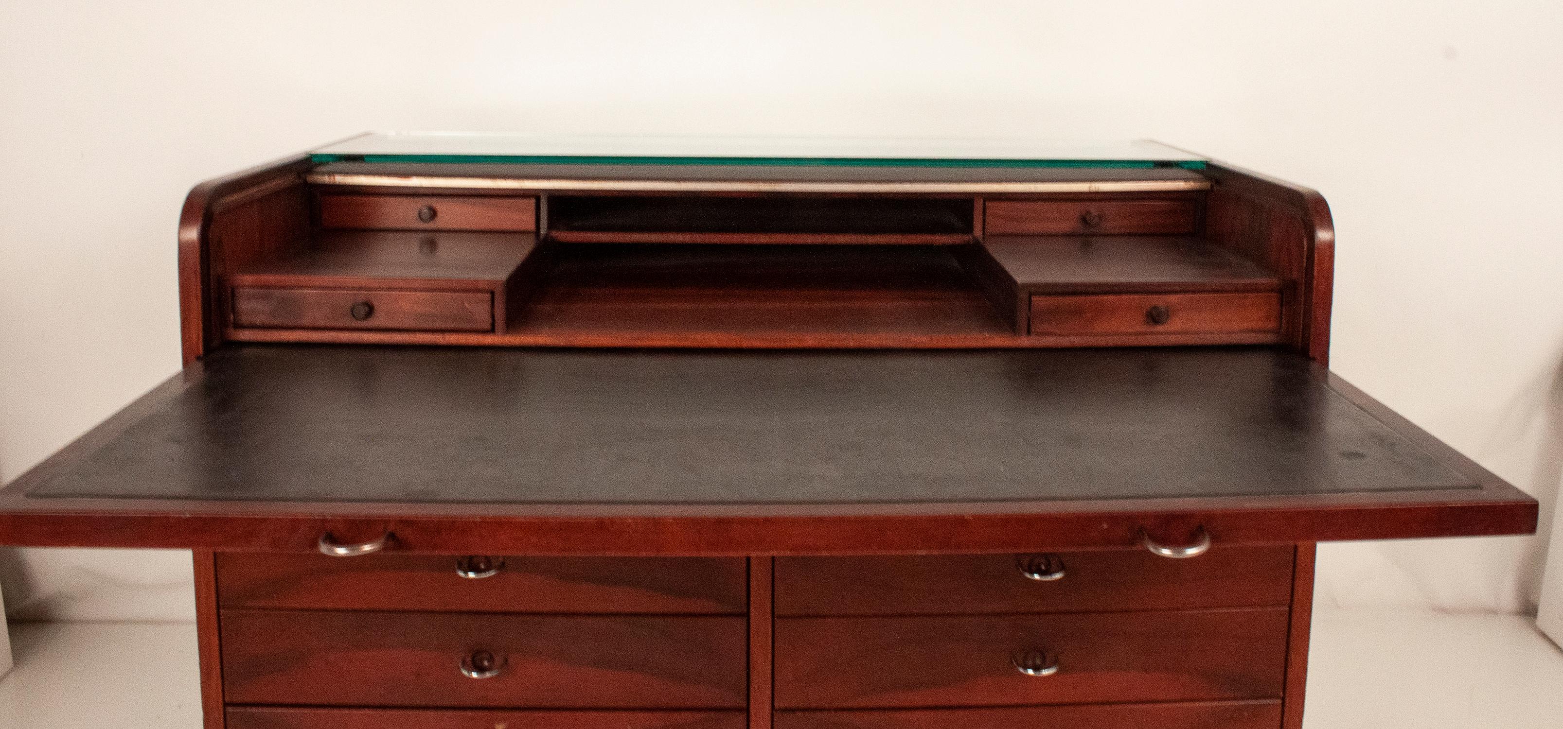 Mid-20th Century Hardwood Writing Desk Designed in 1960's by Gianfranco Frattini for Bernini