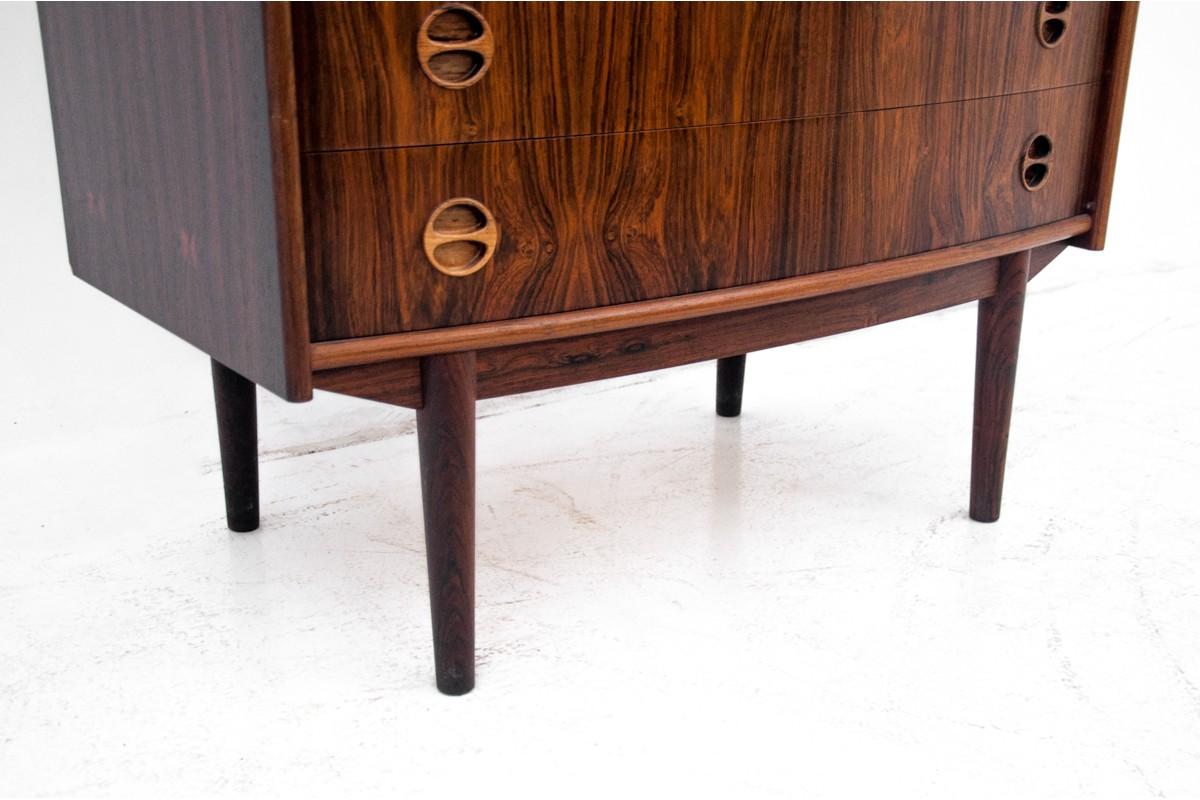 Rosewood secretary desk, Danish design, 1960s

Design by G. Falsig

Very good condition.

Wood: rosewood

Measures: h. 118 cm w. 89 cm d. 50 cm.