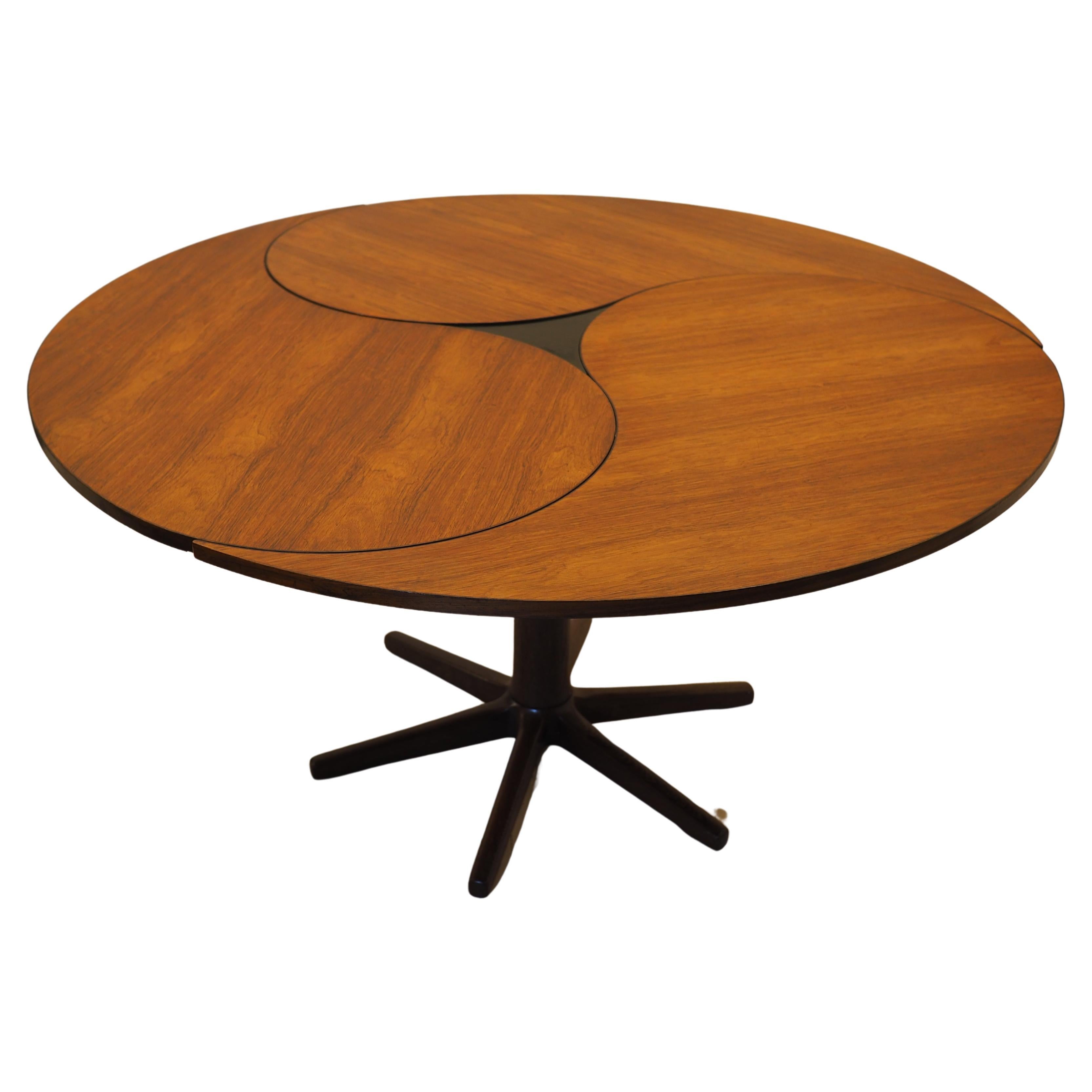 Rosewood Yin Yang Table, Ole Gjerlov Knudsen and Torben Lund for France and Son For Sale