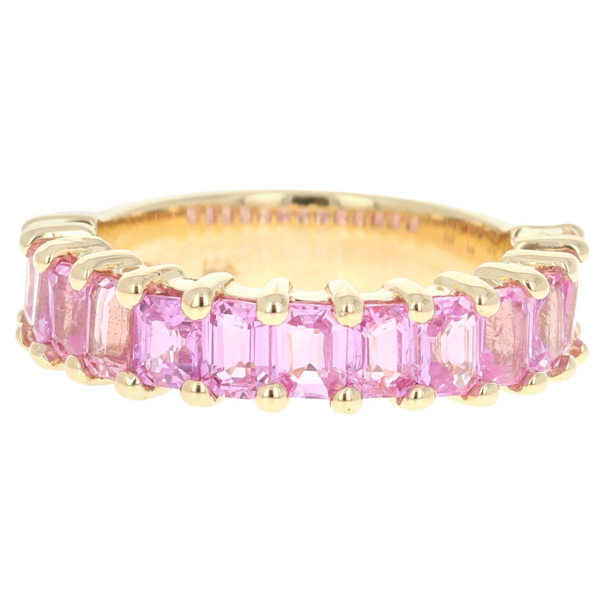 Roshe Jewels Natural 3.45 ct Emerald Cut Pink Sapphire Band Ring 18k Yellow Gold For Sale