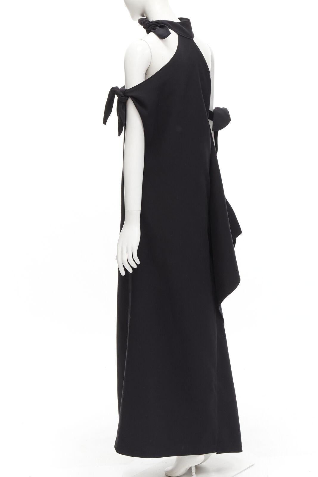 ROSIE ASSOULIN Robe de défilé noire à épaules dénudées et dos nu à fente haute, Taille US2 S, 2015 en vente 1