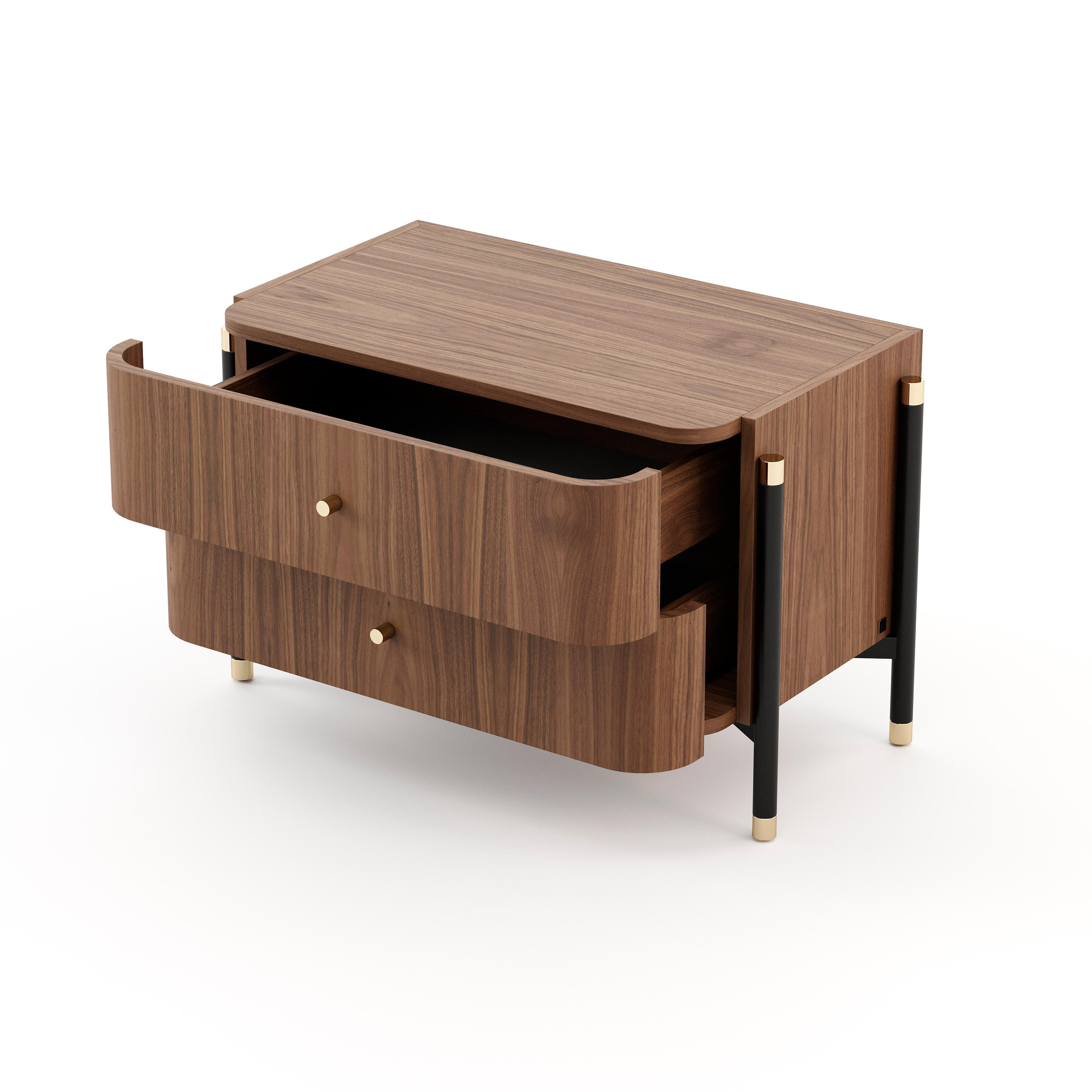 Hand-Crafted 21st-century Contemporary bedside table, finished in customisable wood veneer For Sale