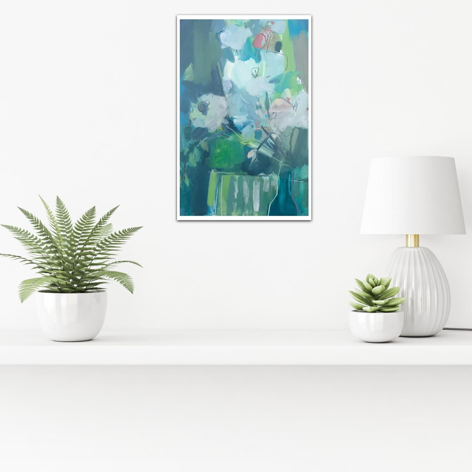 Lilien und Rosenknospen (Blau), Still-Life Painting, von Rosie Copeland