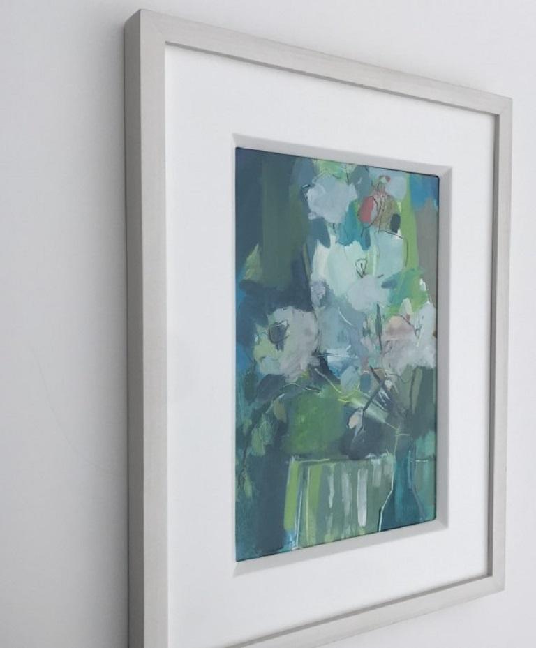 Rosie Copeland, lys et bourgeons de roses, peinture florale semi-abstraite originale en vente 2
